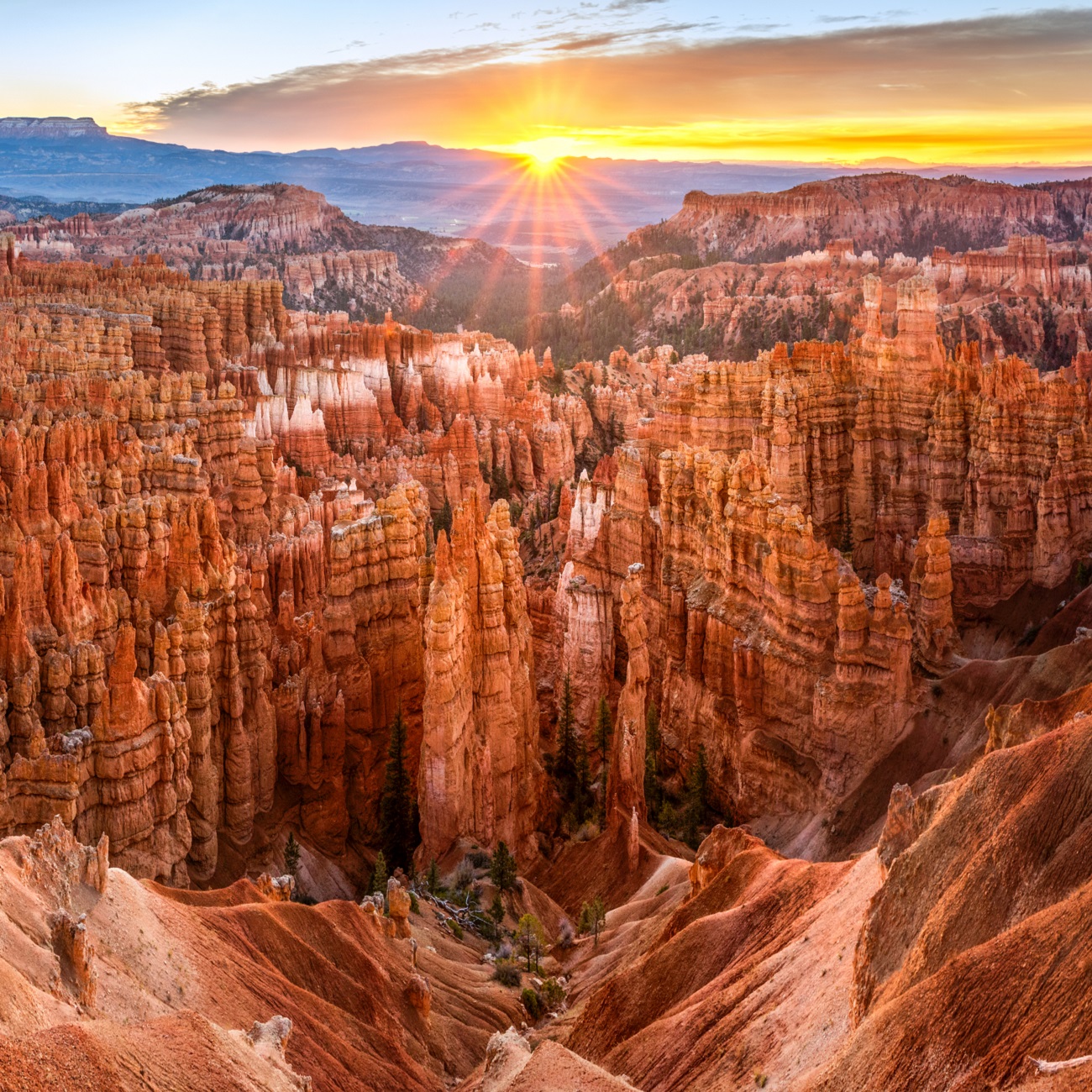 Utah, sun over Bryce Canyon National Park