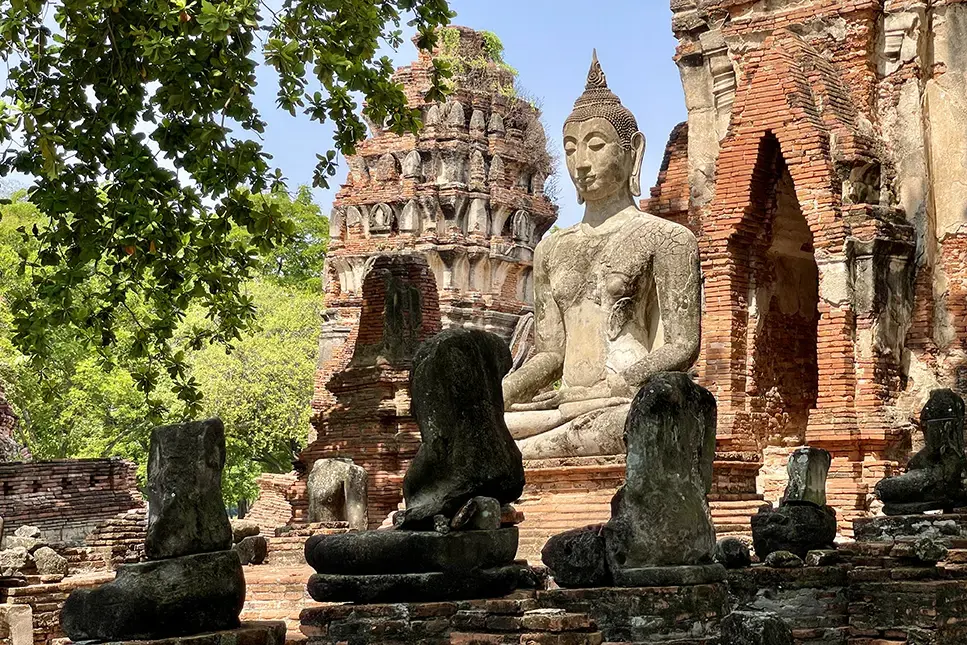 wat-mahathat-ayutthaya-gettyimages-1497332330.webp