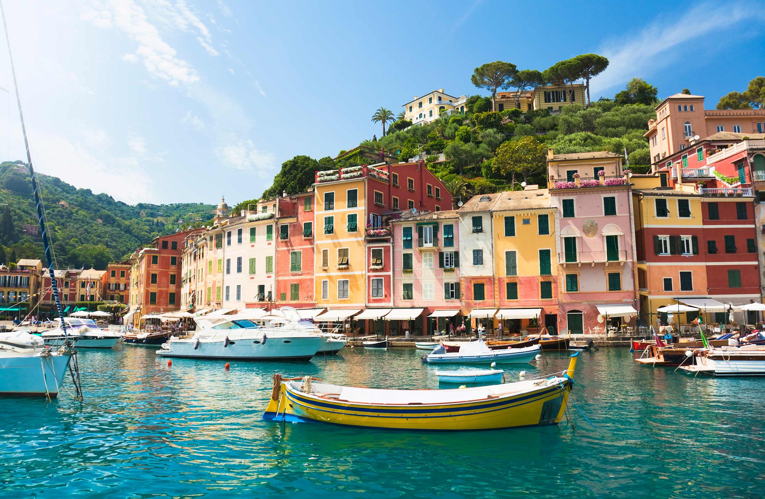 boats-houses-genoa-italy.jpg