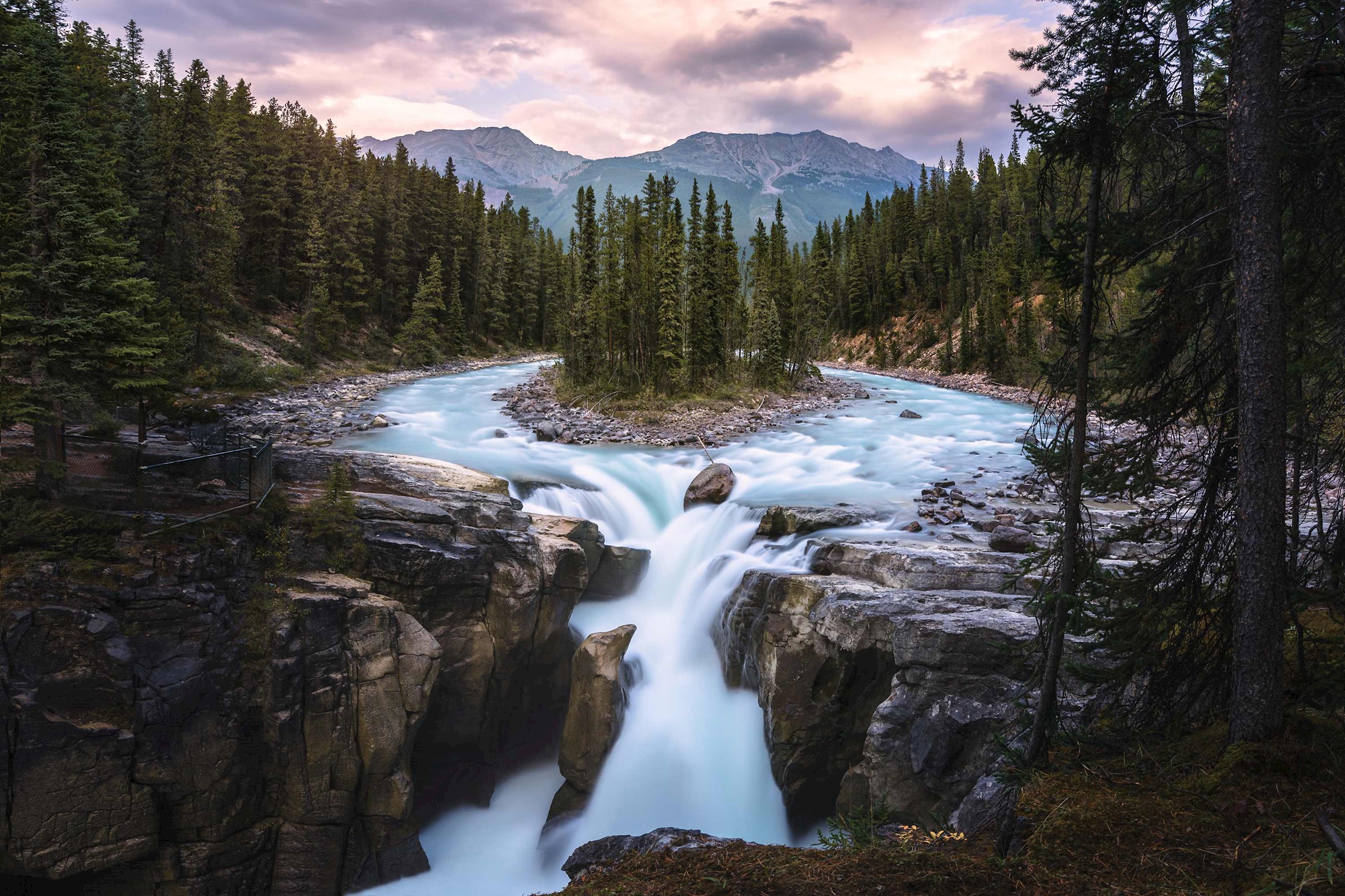 sunwapta-falls-jasper-national-park-canada.jpg