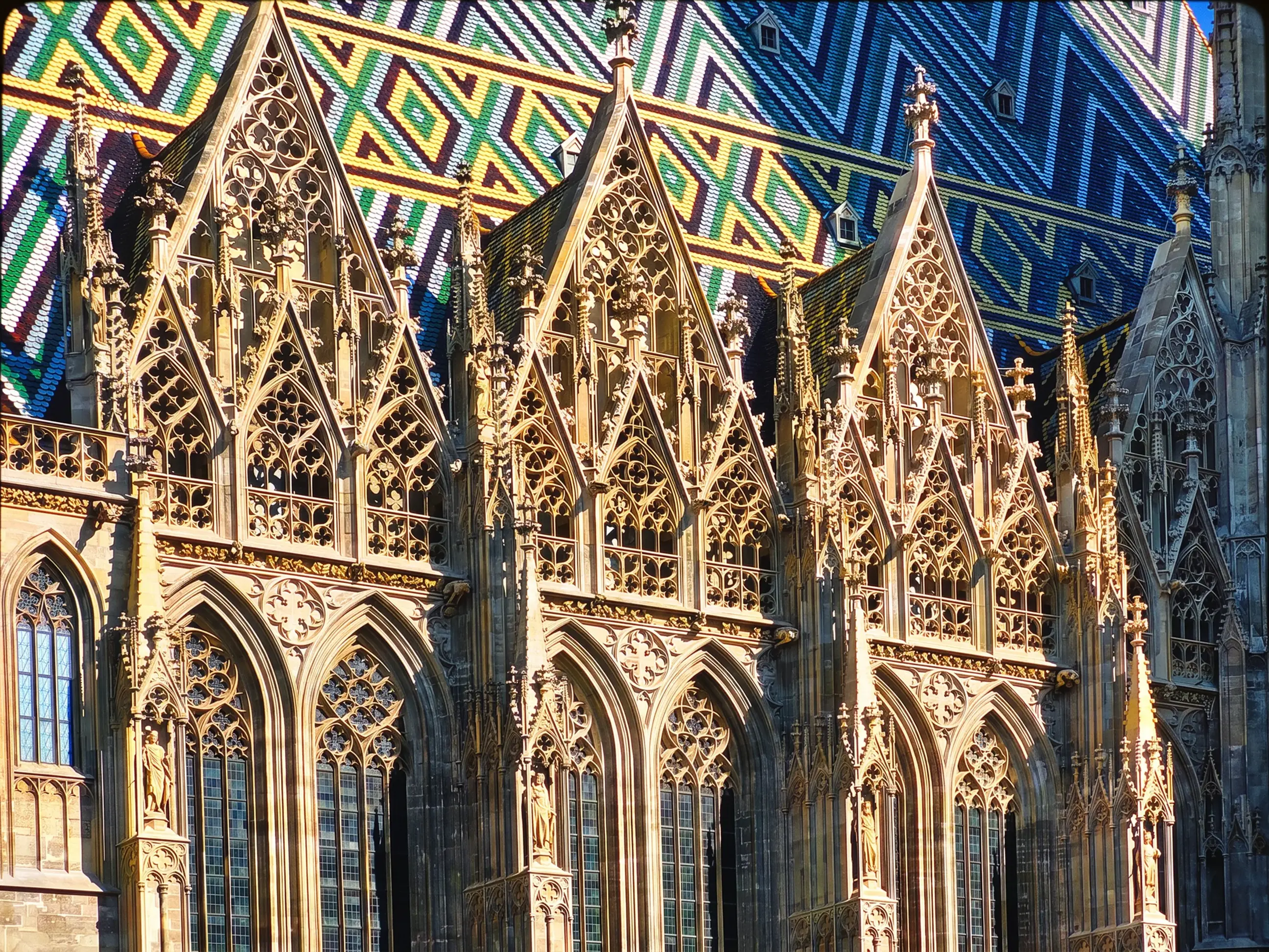 day-hero-st-stephens-cathedral-vienna-austria.webp