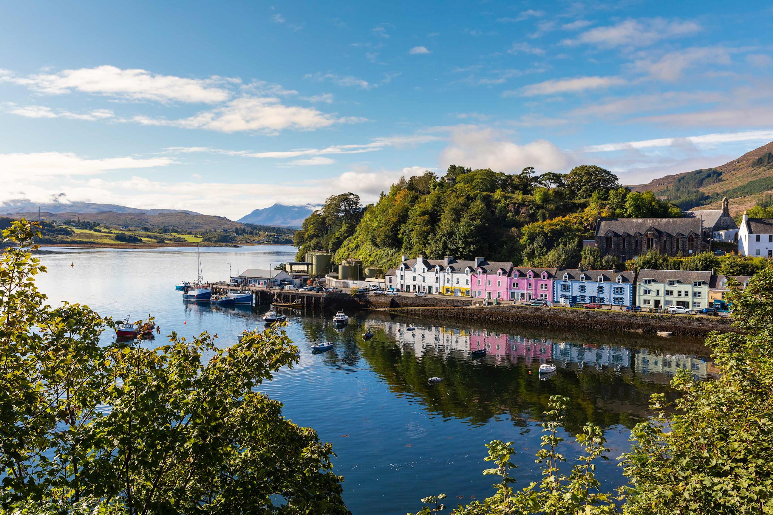 colorful-houses-portree-isle-of-skye-scotland.jpg