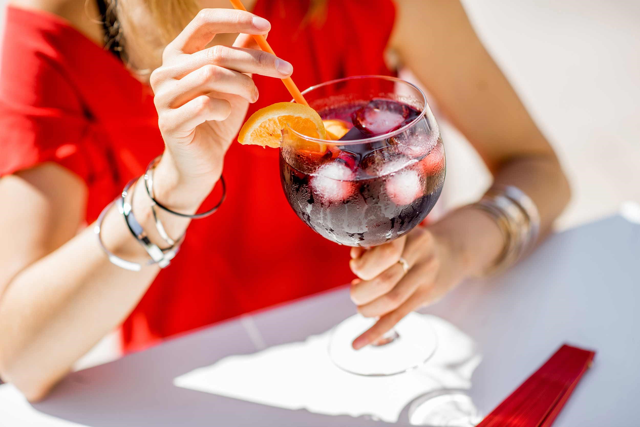 woman-sangria-valencia-spain.jpg