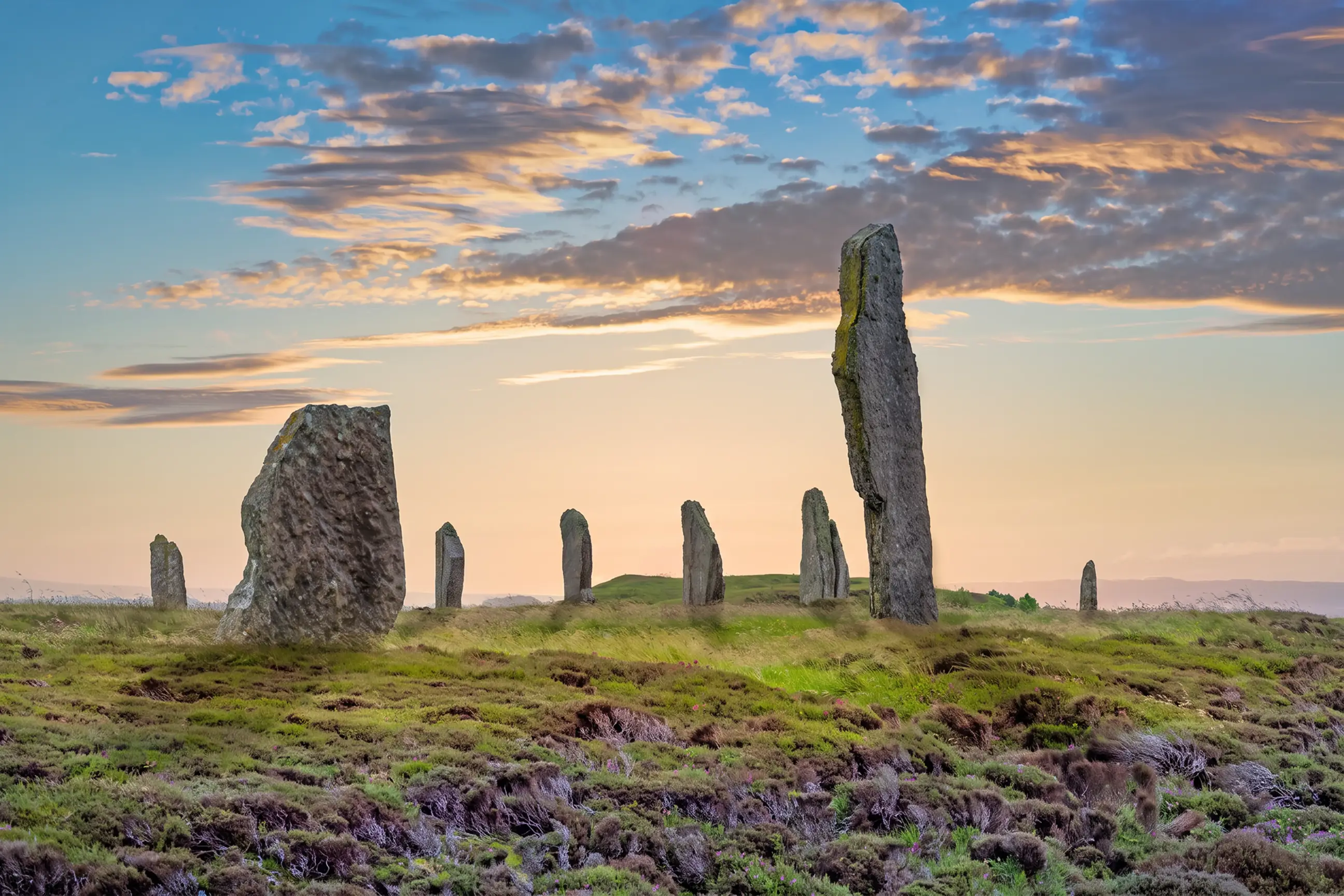 day-hero-ring-of-brodgar-orkeny-scotland-1408482968.webp