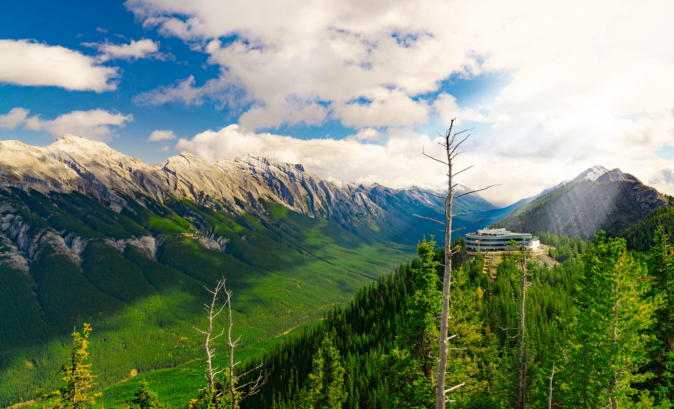unspoilt-wilderness-of-banff-national-park-alberta-canada.jpg