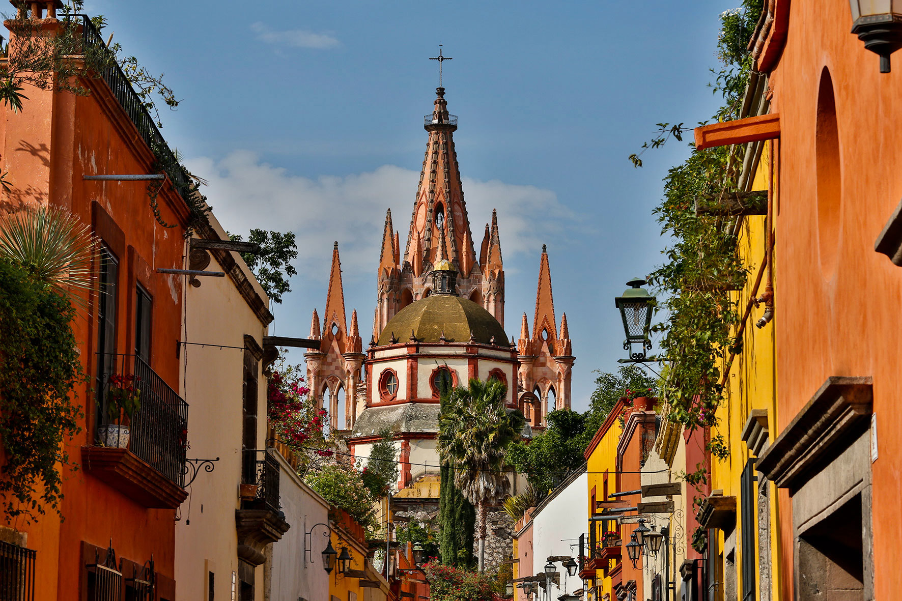parroquia-de-san-miguel-arcangel-san-miguel-mexico.jpg