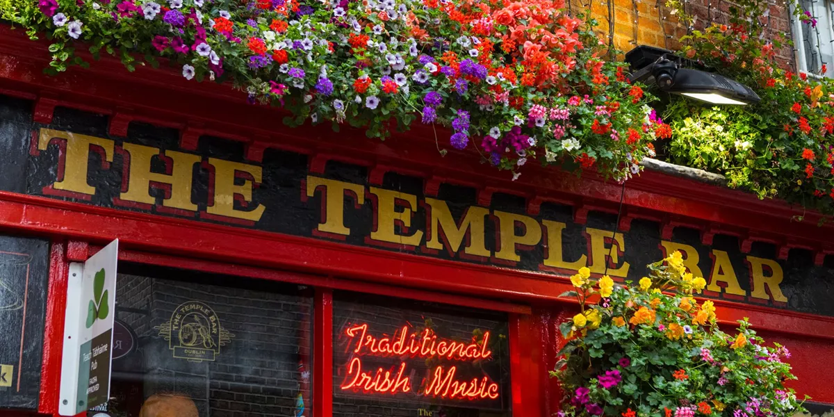 The Temple Bar pub in Dublin, Ireland