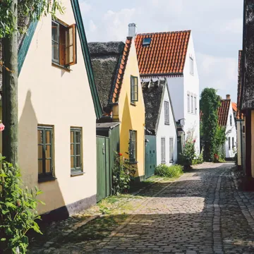 village-walking-tour-canal-cruise-dragor-denmark.jpg