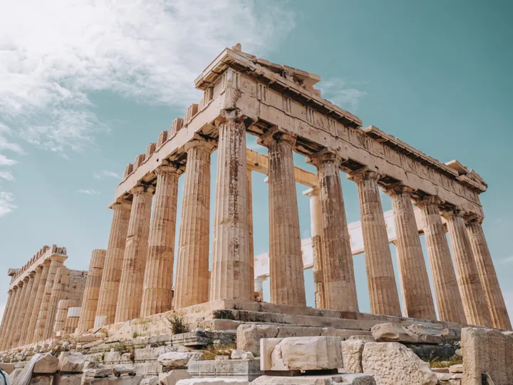 15-famous-landmarks-in-greece-you-need-to-visit.jpg
