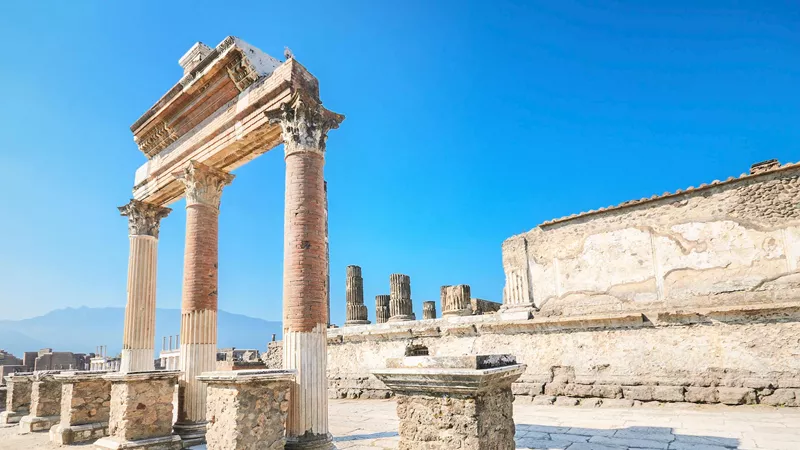 Visit Pompeii and The Bay of Naples, Italy