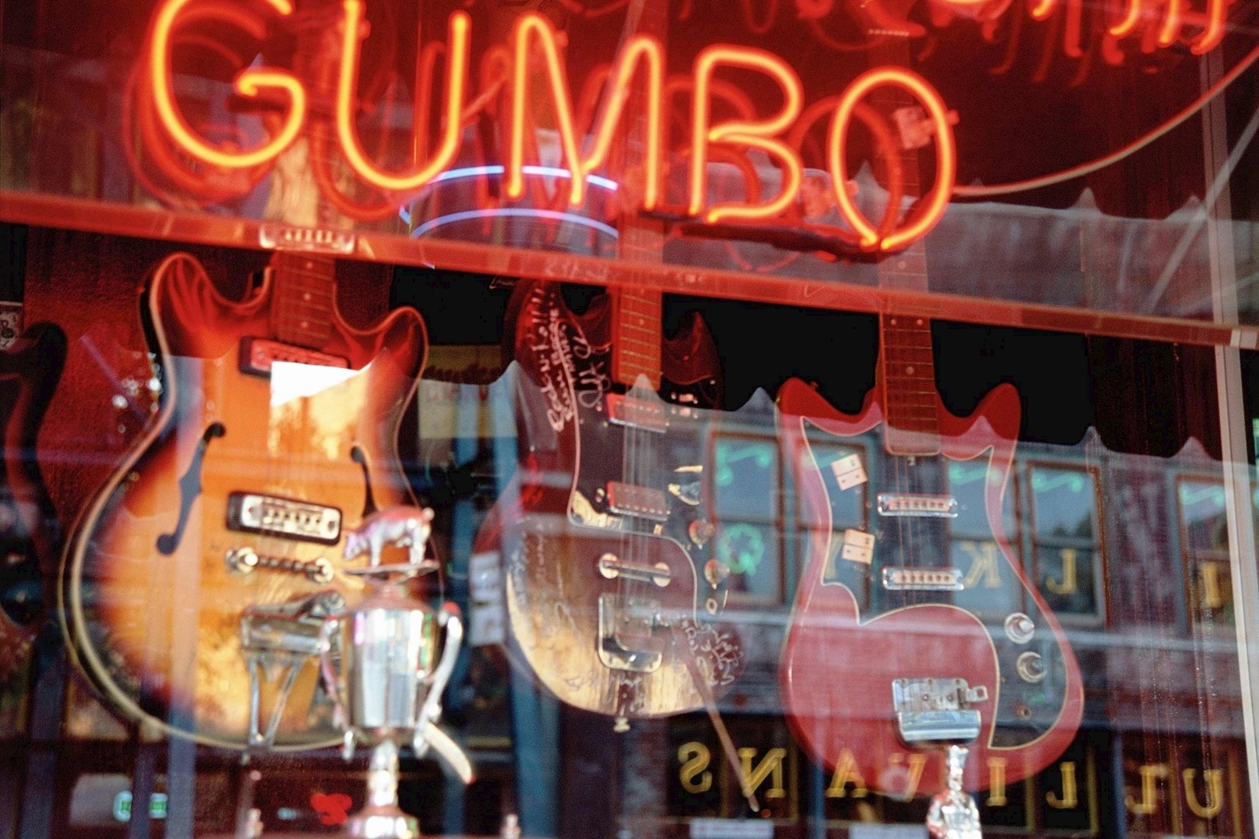 guitar-shop-memphis-usa.jpg