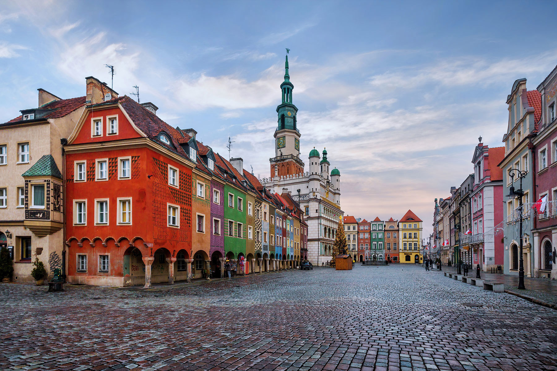 sunrise-main-square-poznan-old-town-poznan-poland.jpg