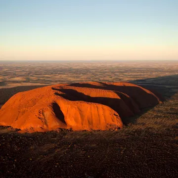 enjoy-scenic-flight-over-ayers-rock-uluru-australia.jpg