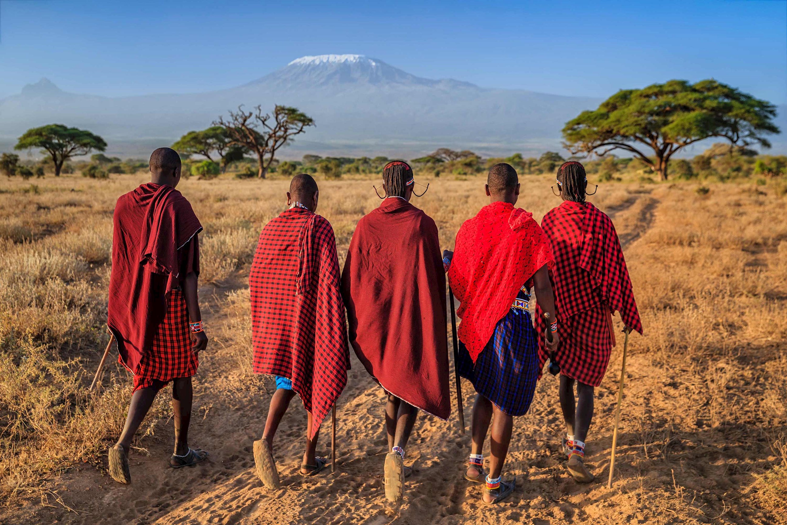 warriors-maasai-mara-kenya.jpg