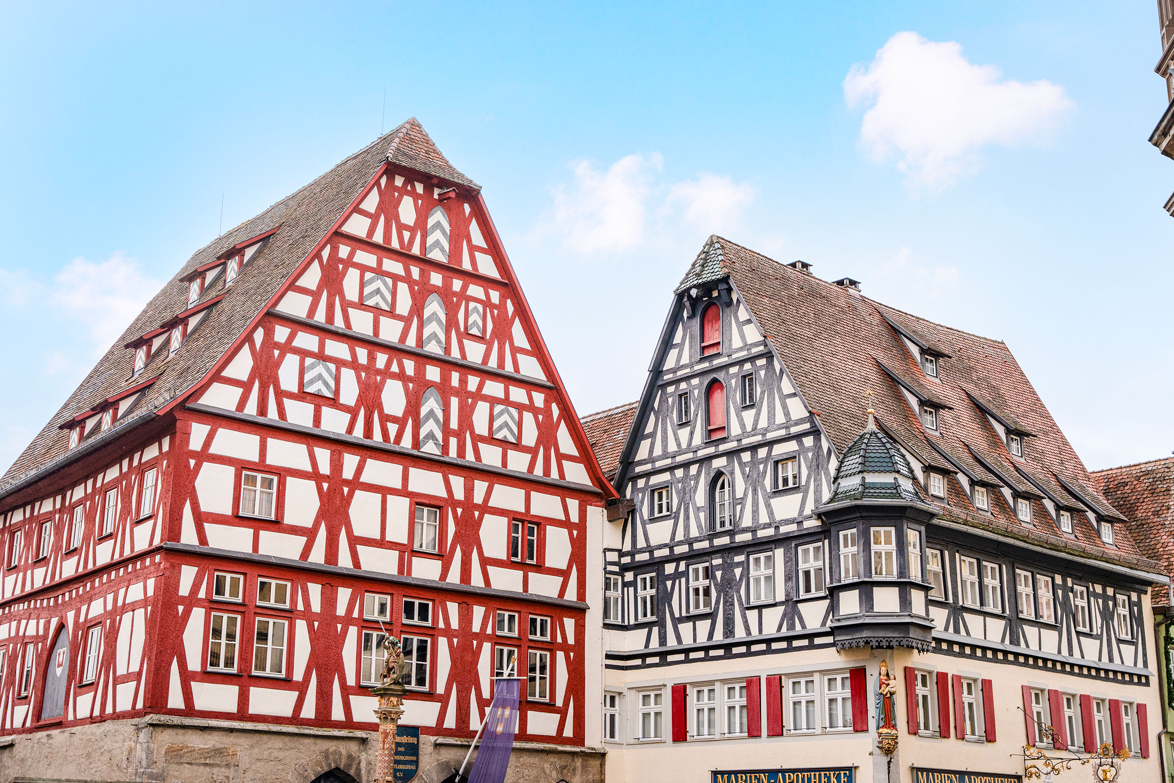 medieval-street-colourful-houses-rothenburg-germany.jpg