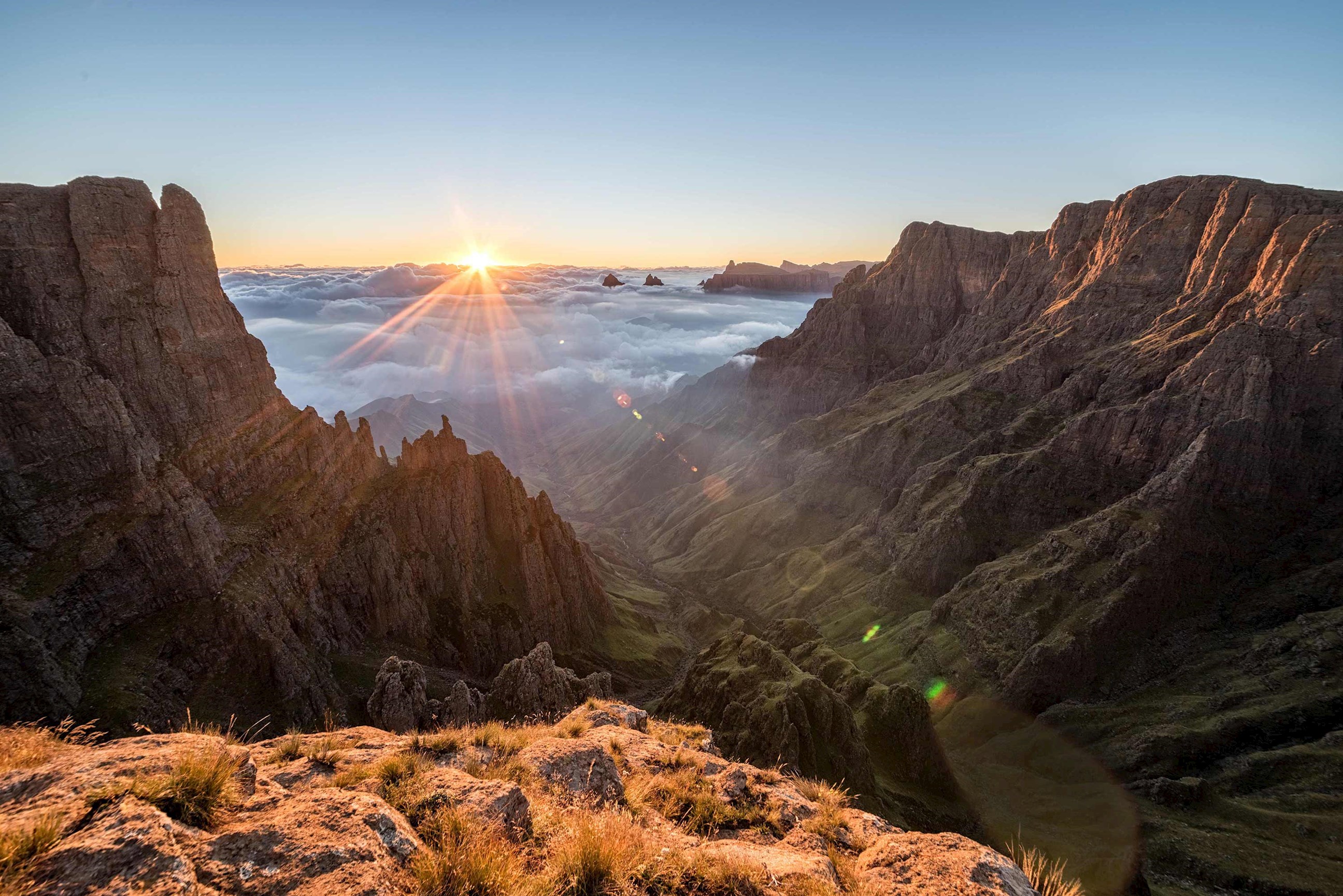 view-drakensberg-mountains-south-africa.jpg
