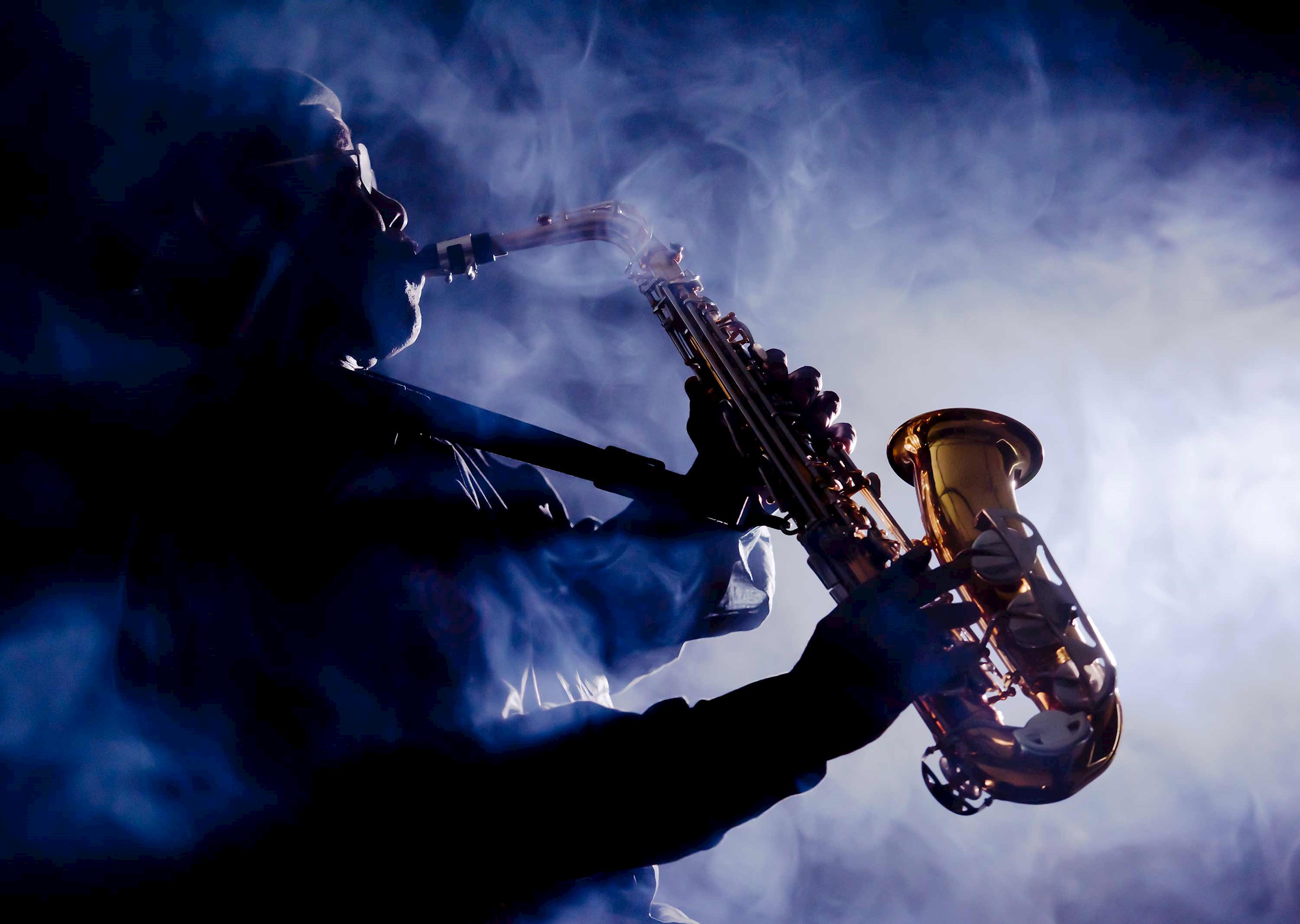 man-saxophone-new-orleans-usa.jpg