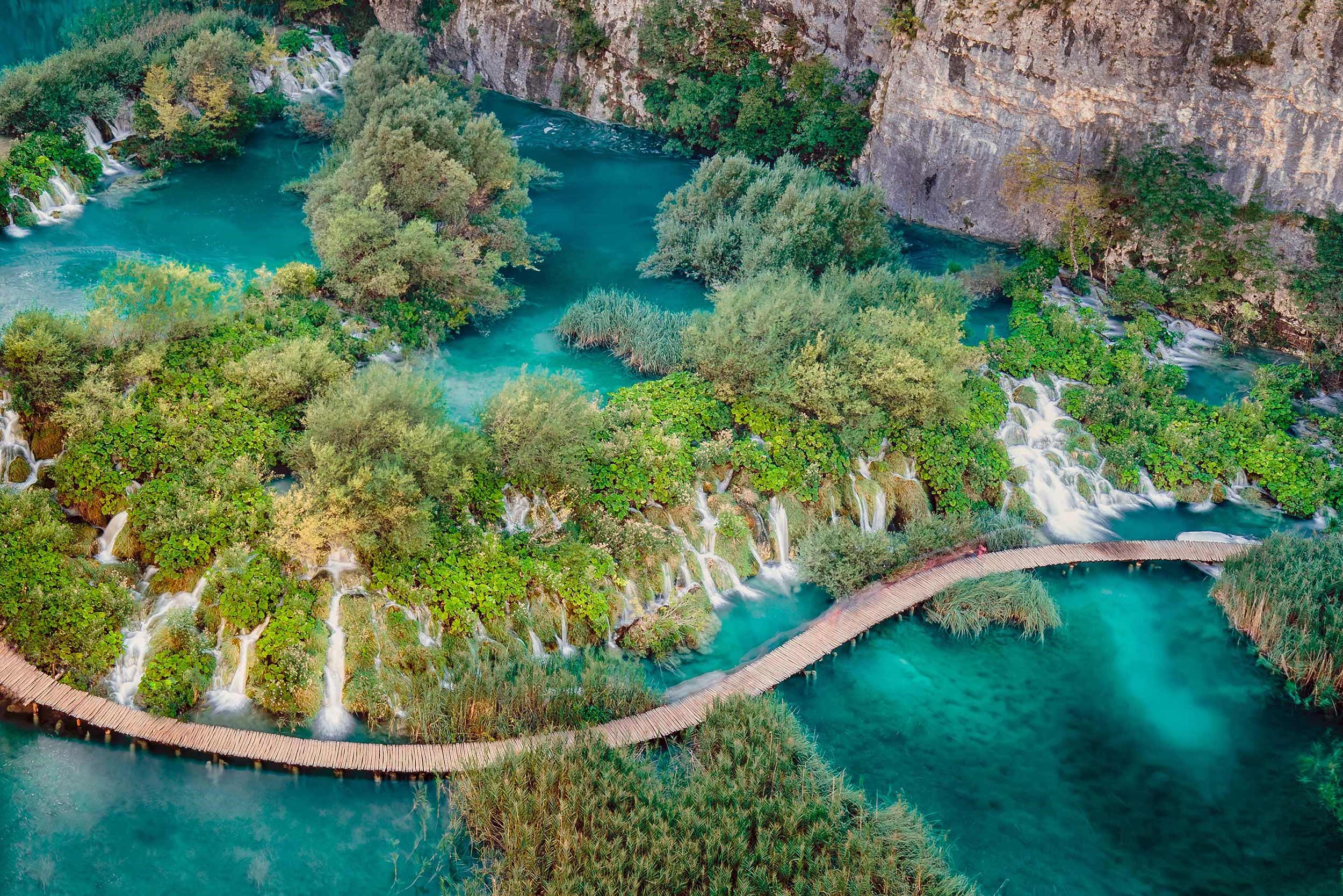 boardwalk-national-park-plitvice-lakes-croatia.jpg