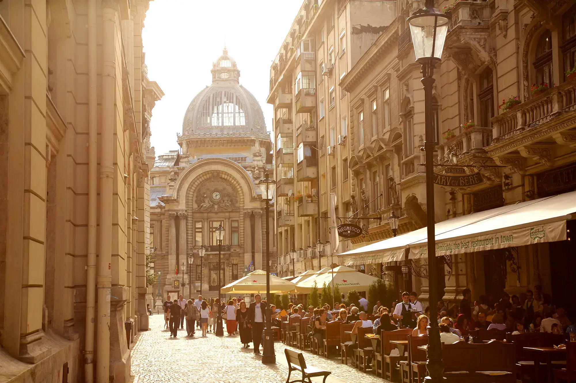 day-hero-old-city-bucharest-romania.webp