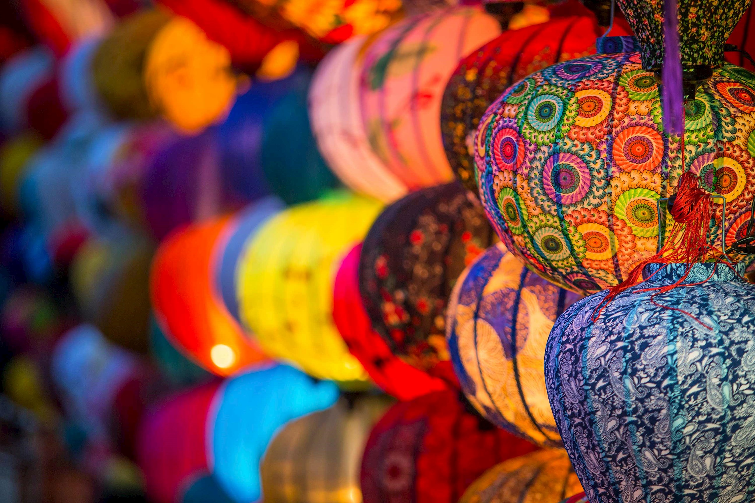 lanterns-hoi-an-vietnam.jpg