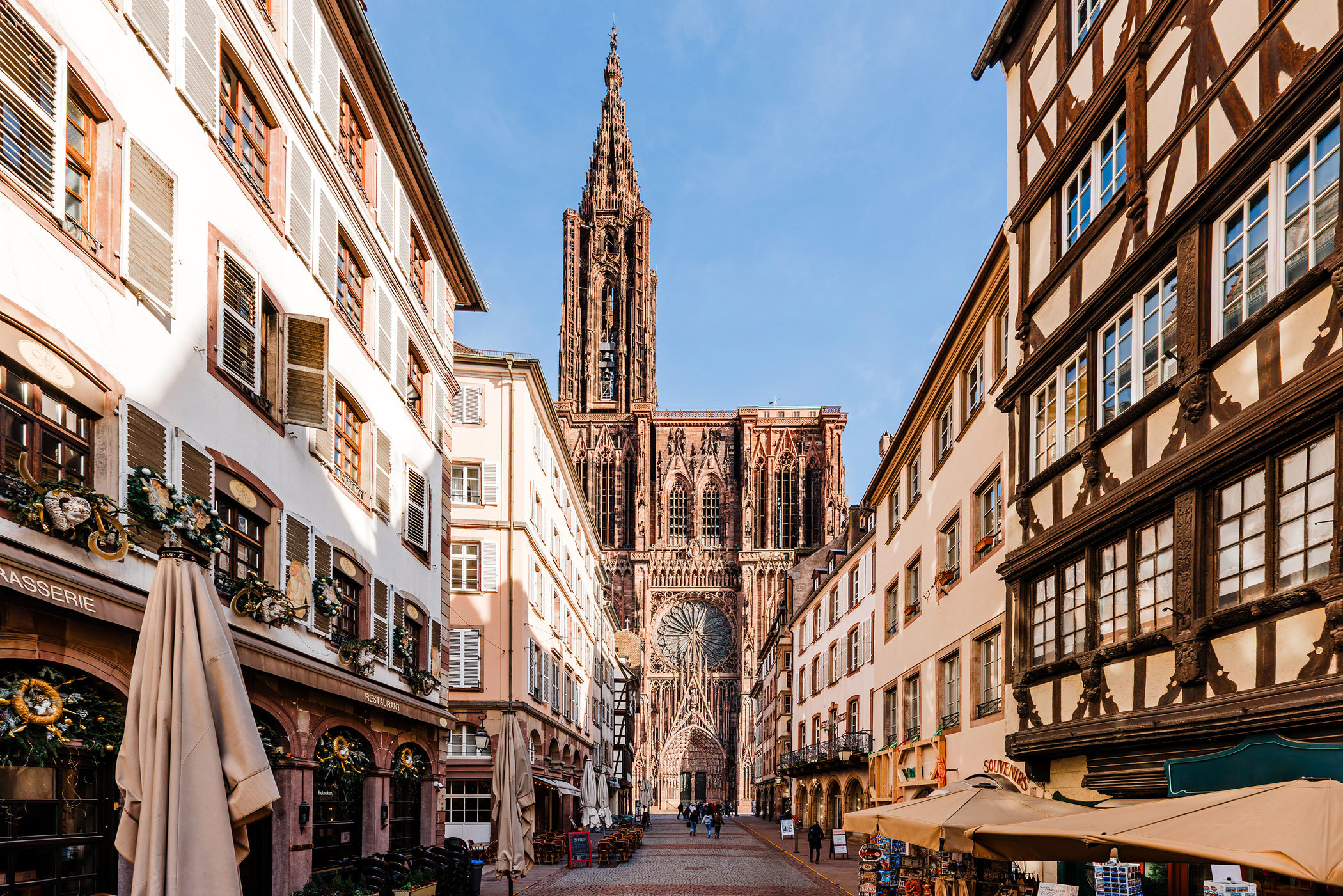 strasbourg-cathedral-old-town-strasbourg-france.jpg