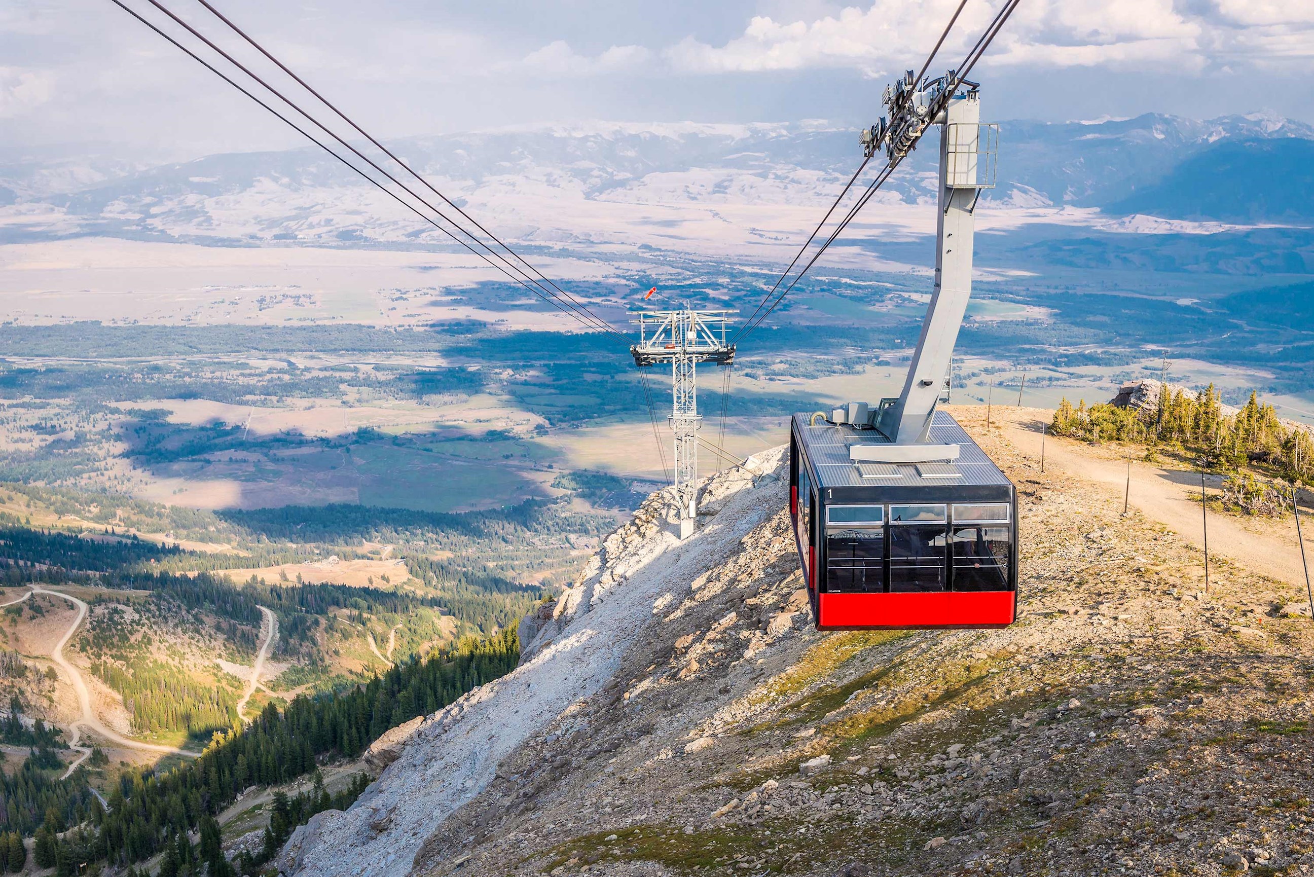 take-jackson-aerial-tram-4139-feet-360-degree-views-tetons-jackson-hole-valley-surrounding-mountains-usa.jpg