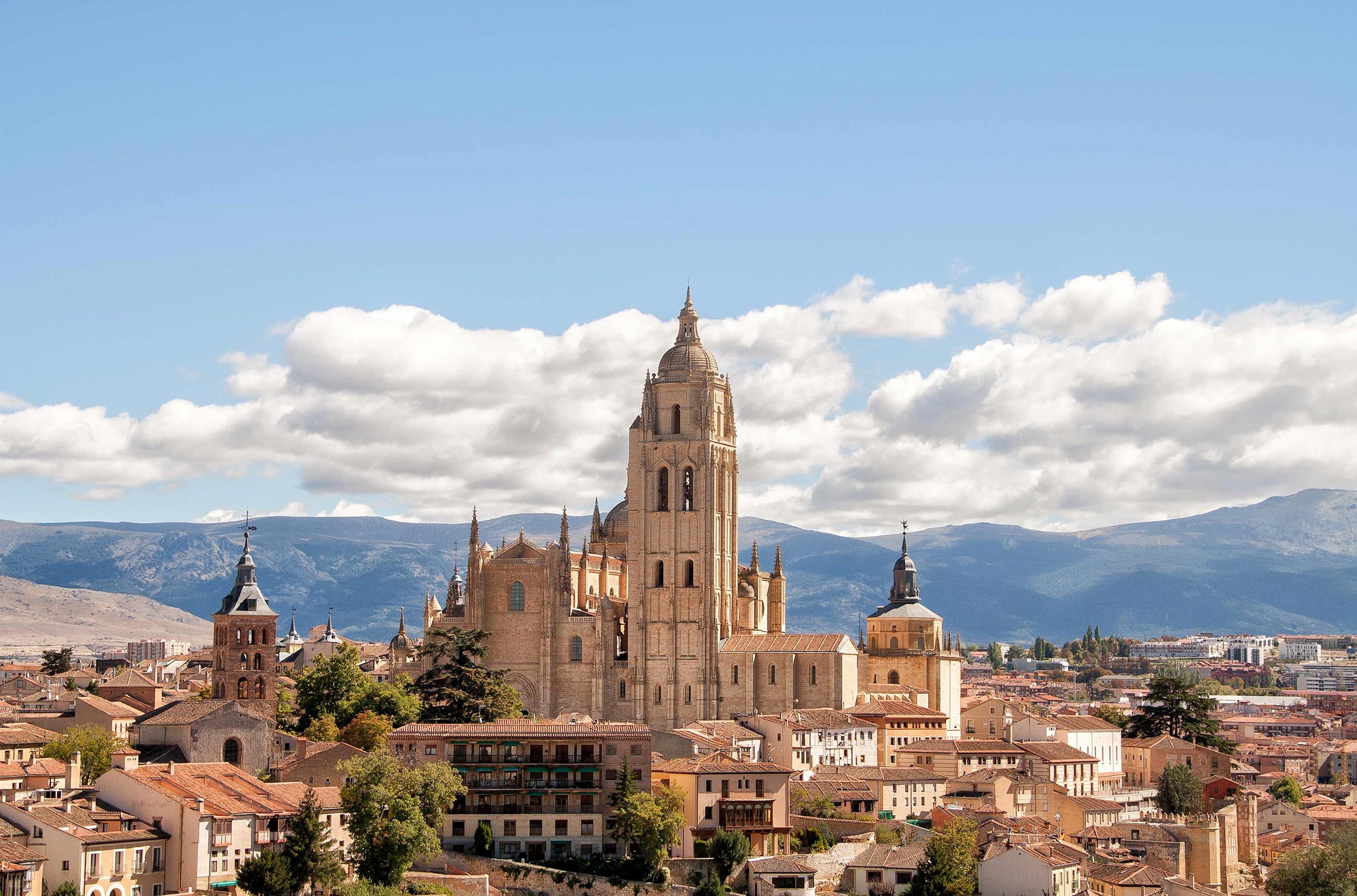 visit-world-heritage-site-segovia-spain.jpg