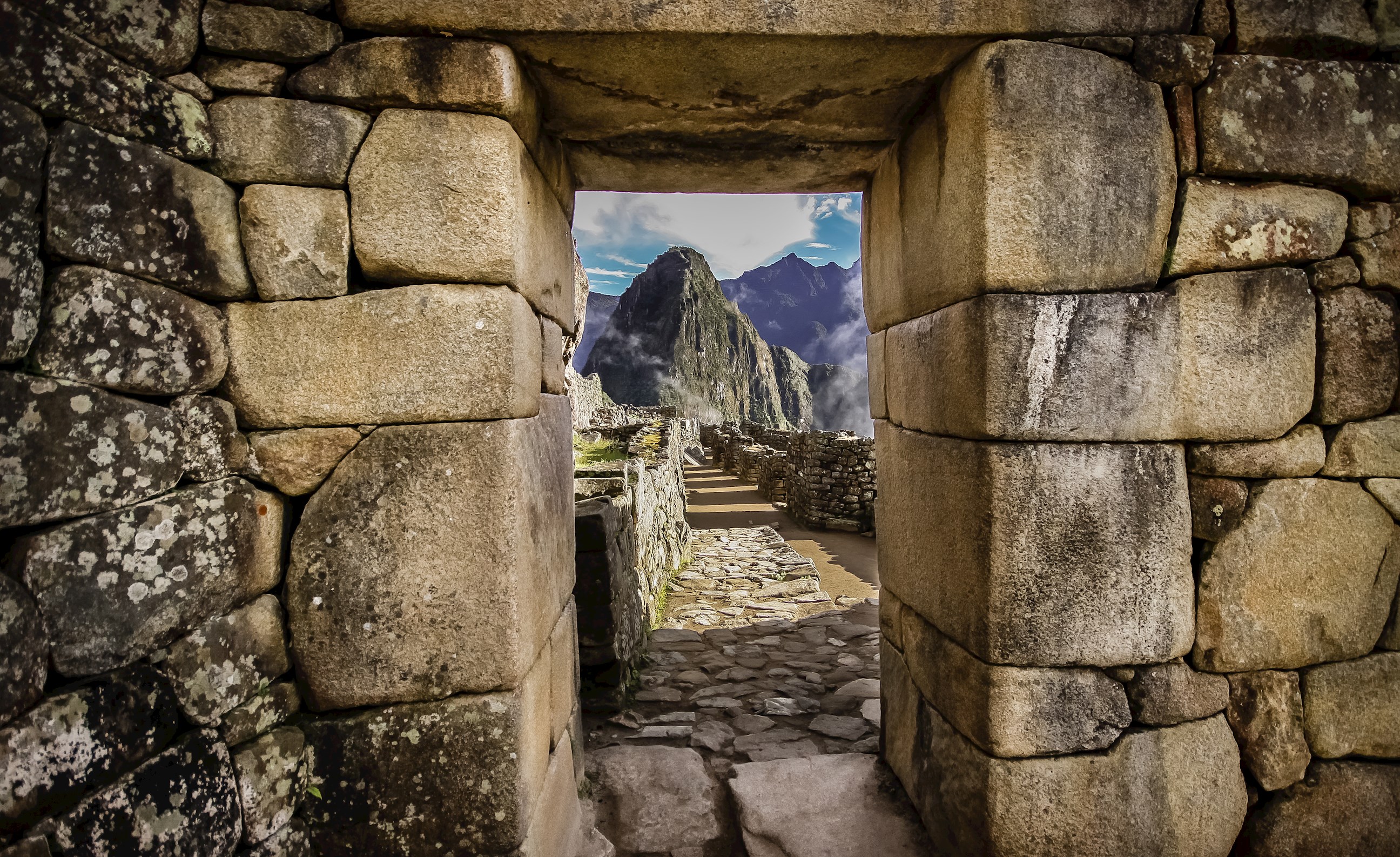 sightseeing-machu-picchu-peru.jpg