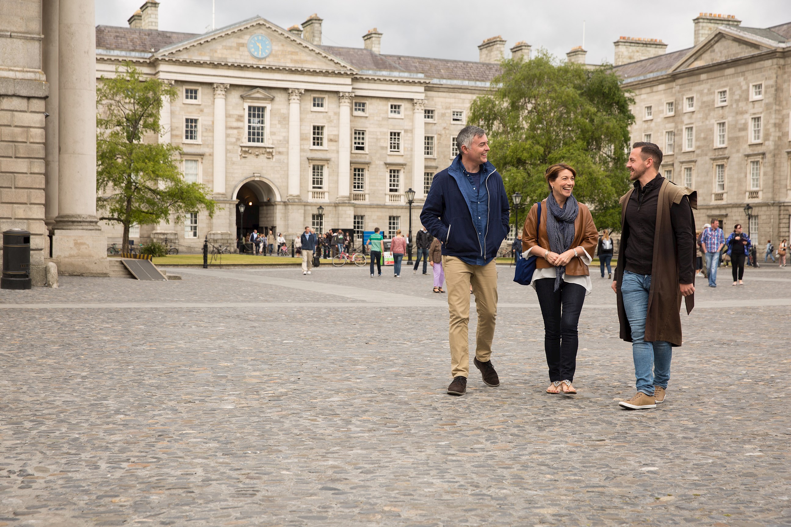 trinity-college-tour-dublin-ireland.jpg