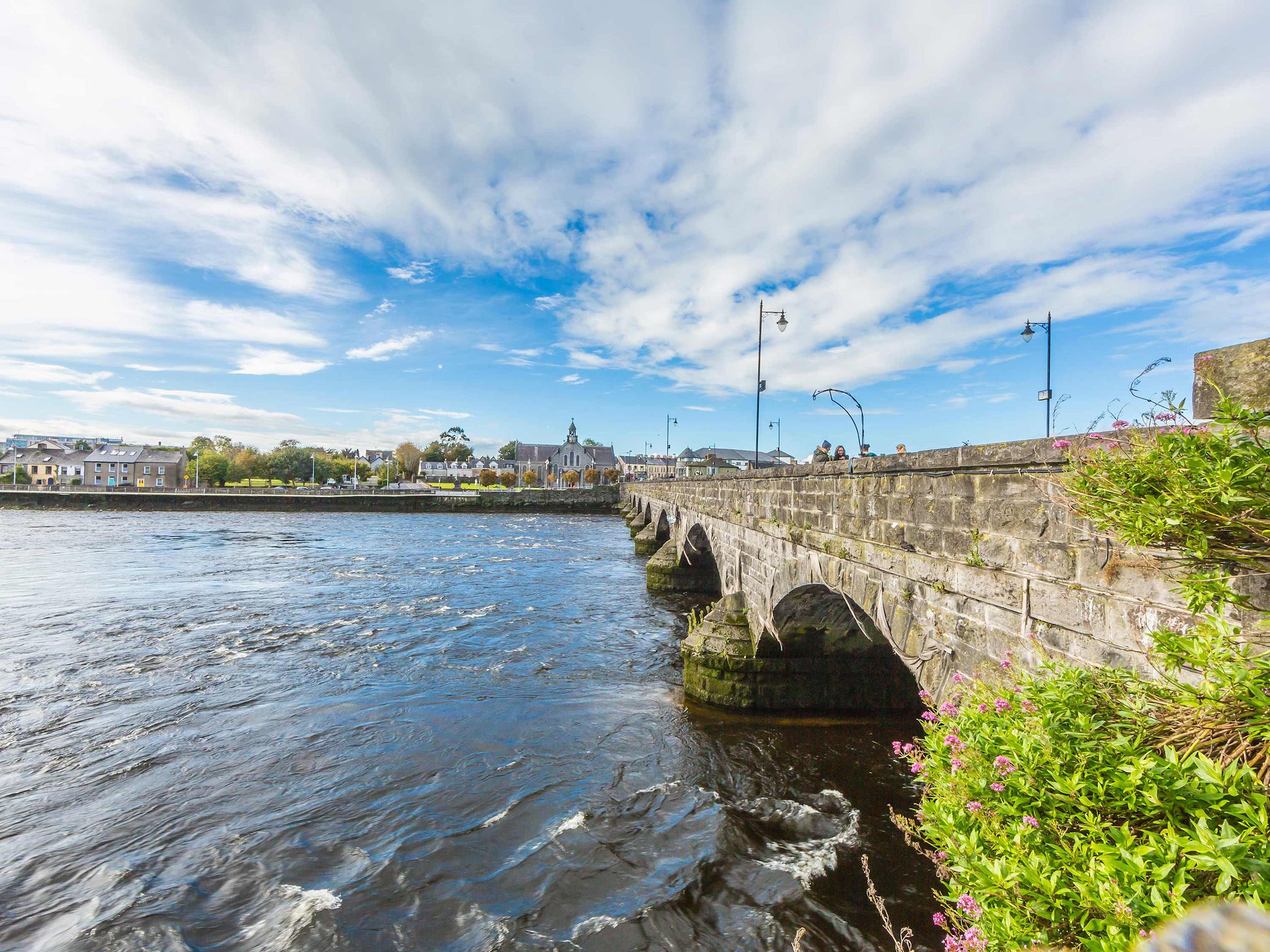 stone-bridge-river-shannon-carrick-on-shannon-ireland-iv.jpg