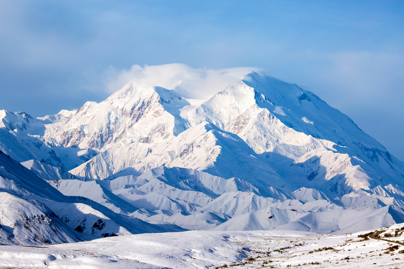 spectacular-view-denali-above-susitna-river-talkeetna-alaska-usa.jpg