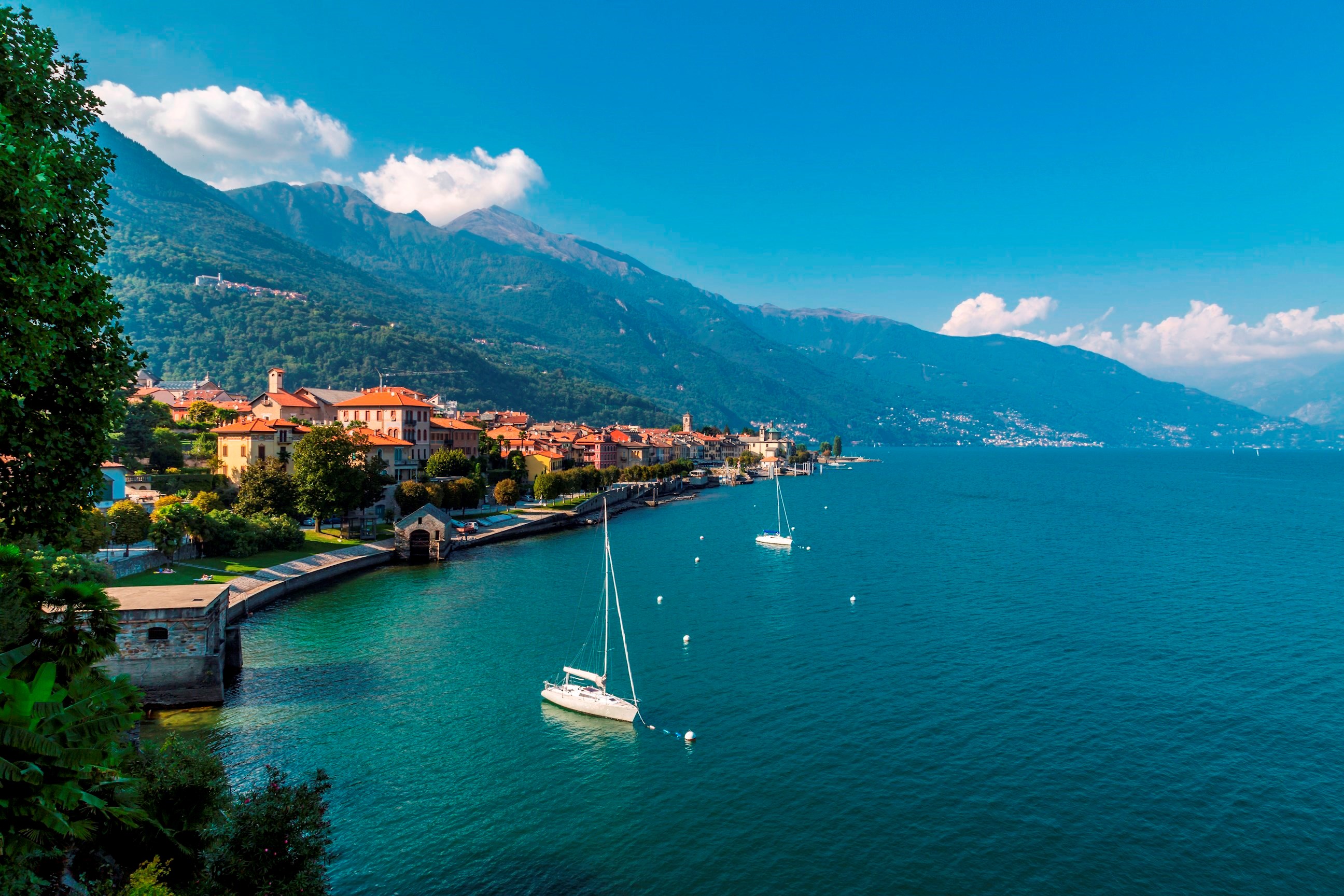 town-lake-maggiore-italy.jpg