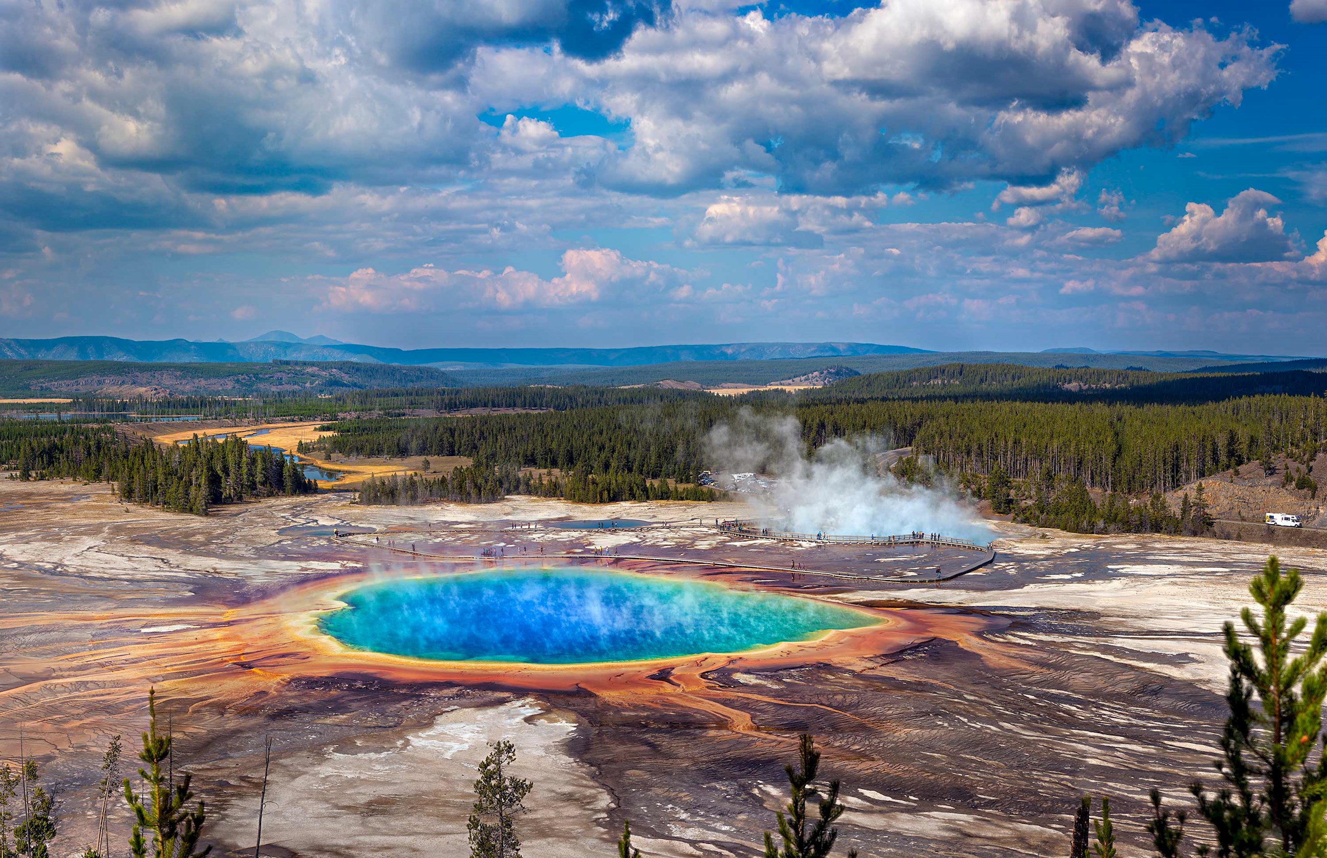 National Parks Wonders with Black Hills Pow Wow Guided Tour