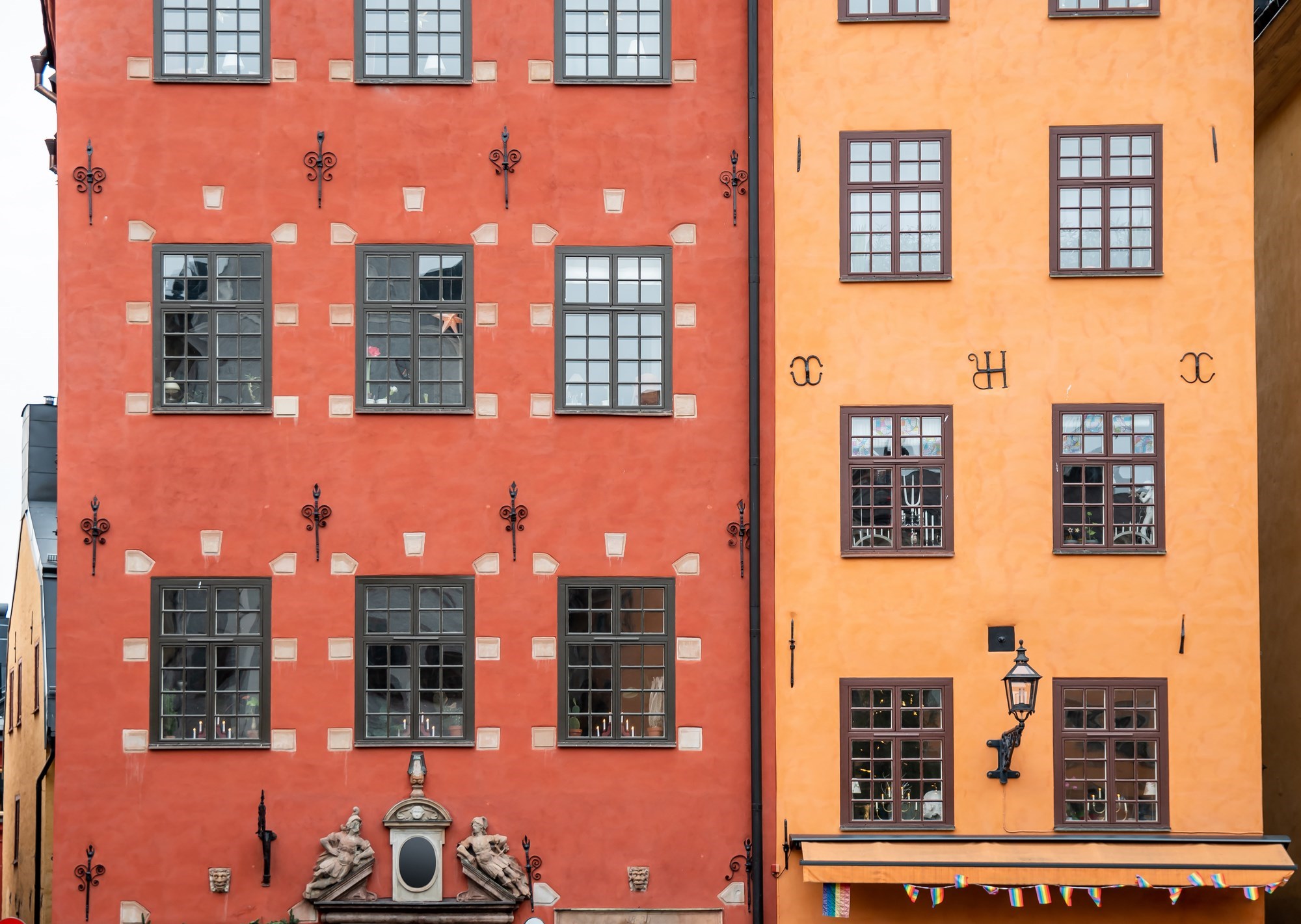 colourful-facades-gamla-stan-stockholm-sweden.jpg
