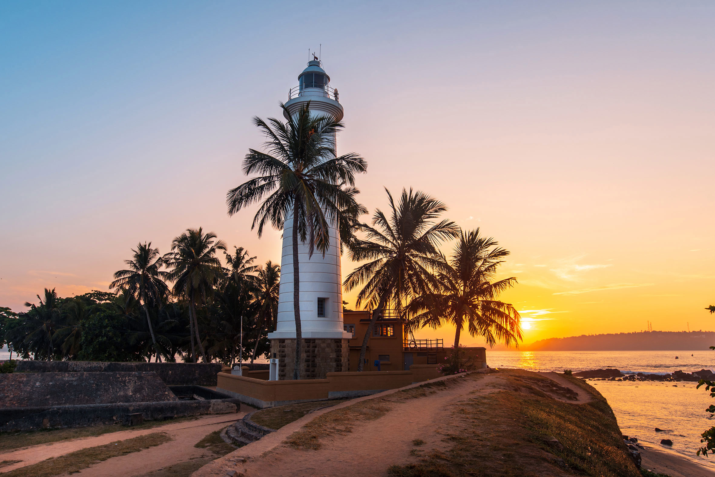 sunrise-dutch-fort-lighthouse-galle-sri-lanka-gettyimages-1254219156.jpg