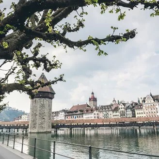 chapel-bridge-lucerne-switzerland.jpg