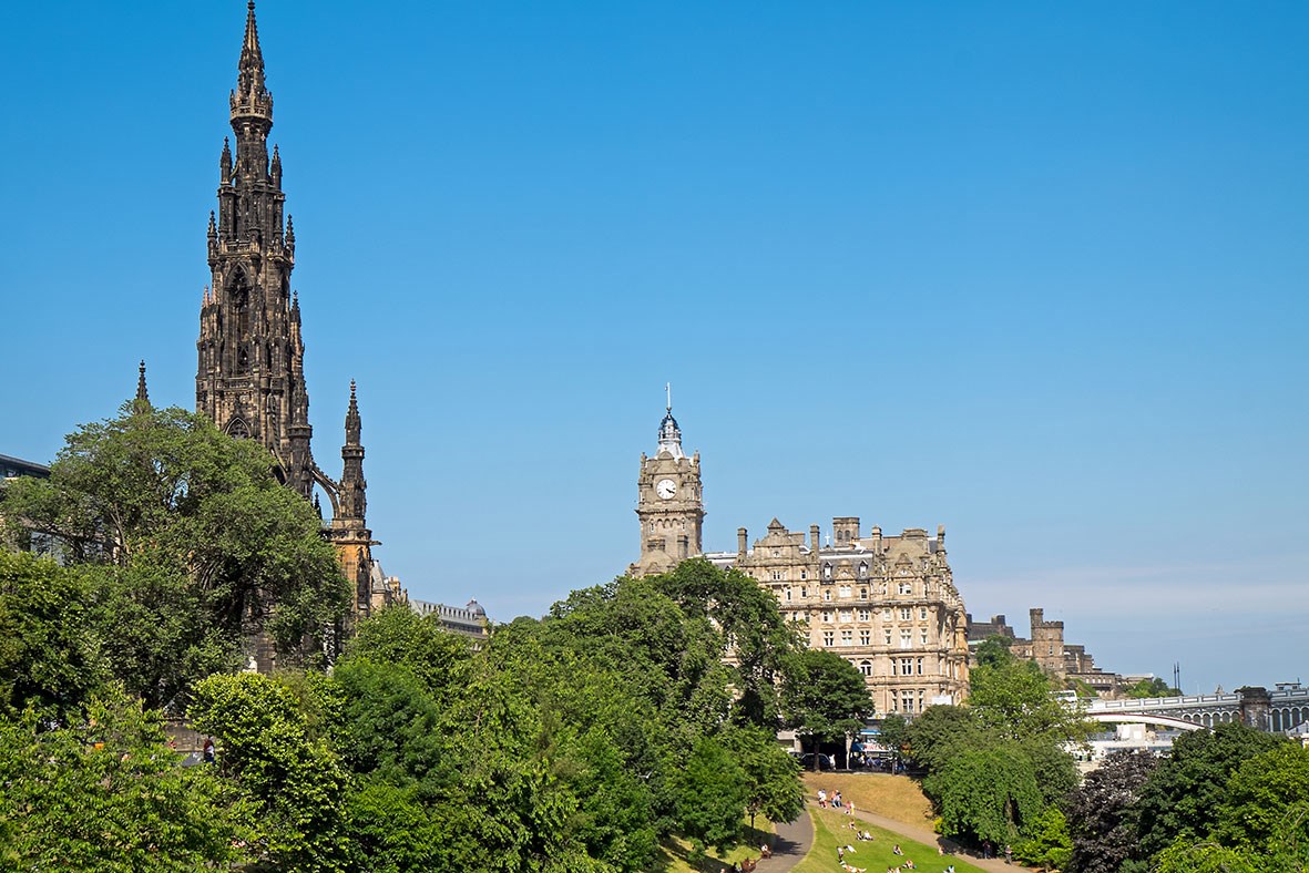 scott-memorial-edinbugh-scotland.jpg