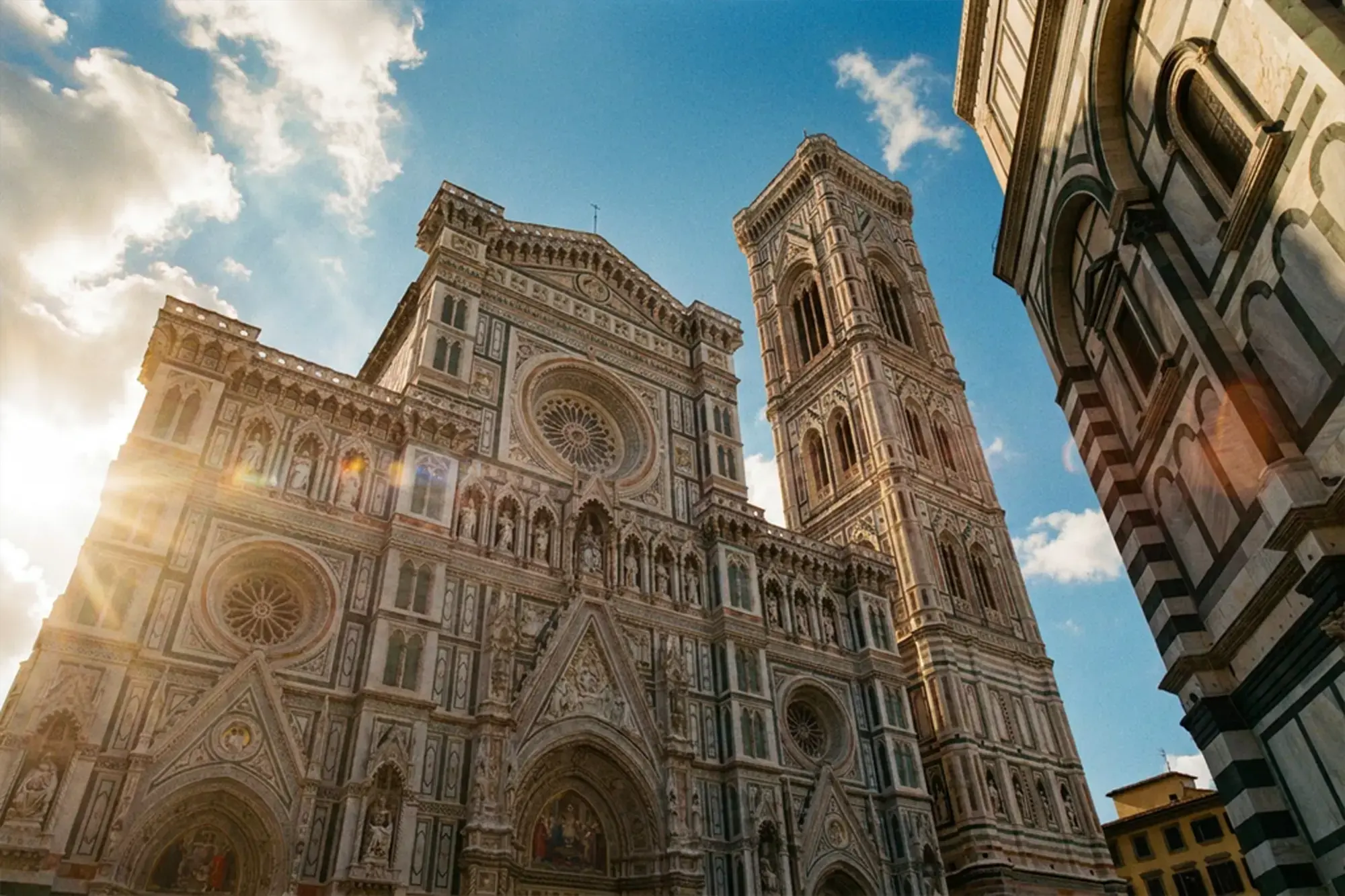 day-hero-florence-cathedral-sky-florence-italy.webp