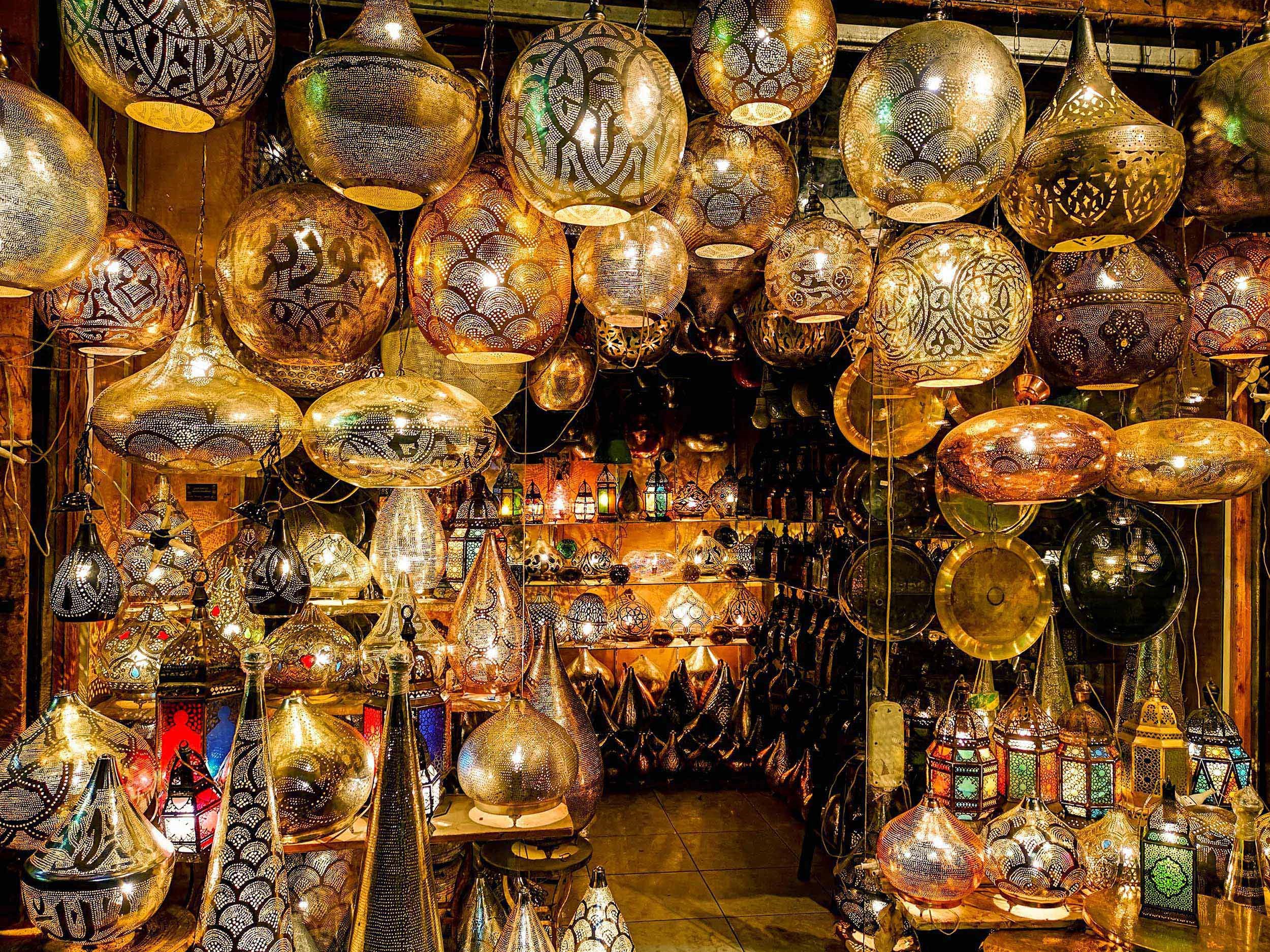 lamps-khan-el-khalili-market-cairo-egypt.jpg