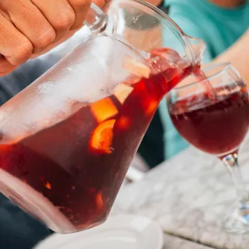 tour-tapas-sangria-pamplona-spain.jpg