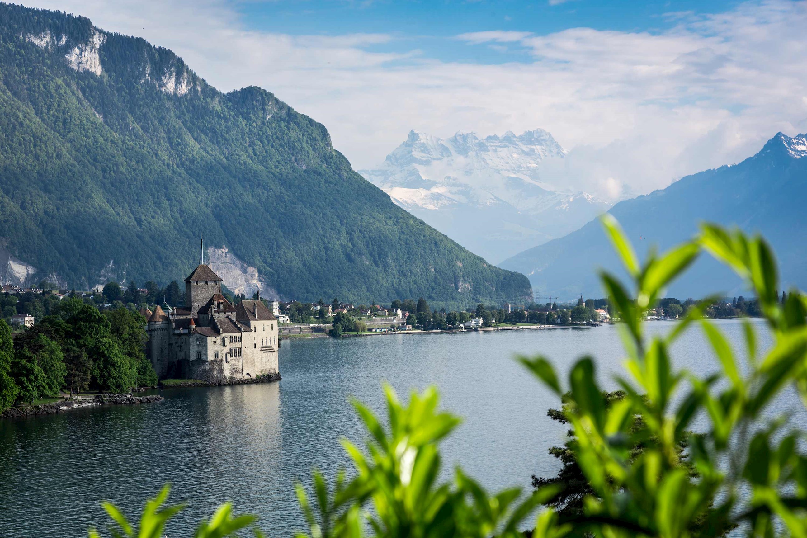 chateau-chillon-montreux-switzerland.jpg