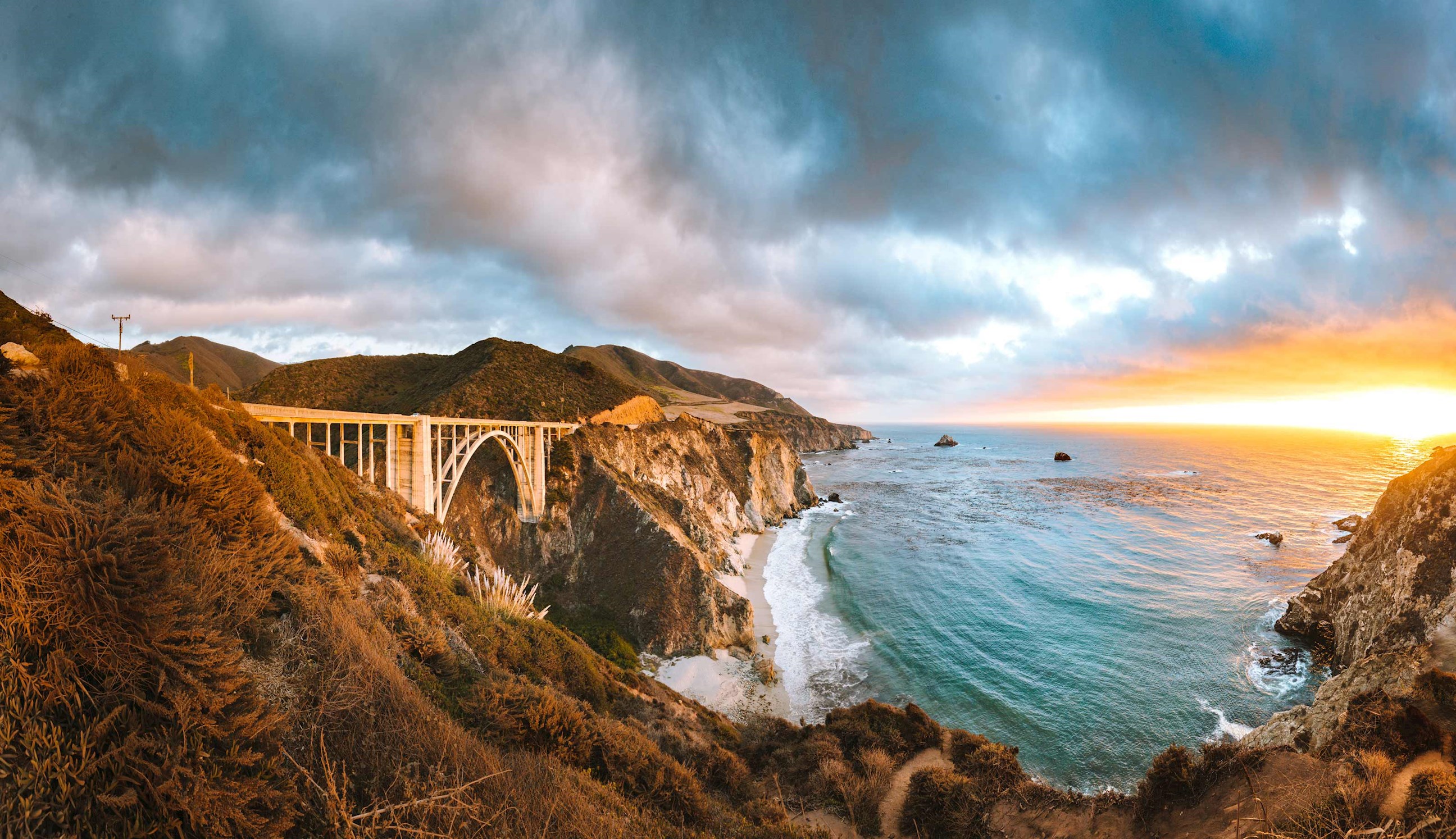 enjoy-coastal-drive-around-big-sur-usa.jpg