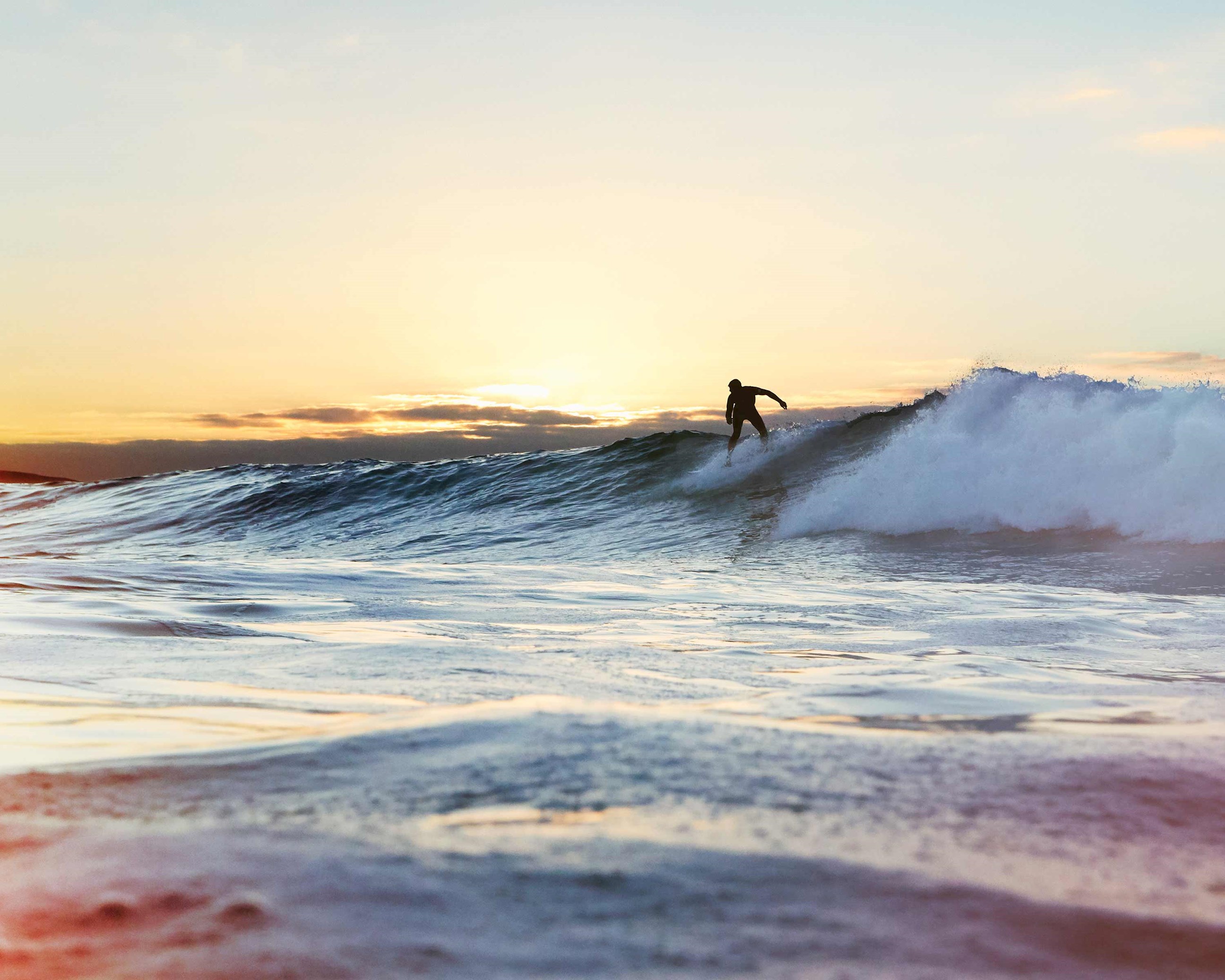 surfer-oahu-hawaii.jpg