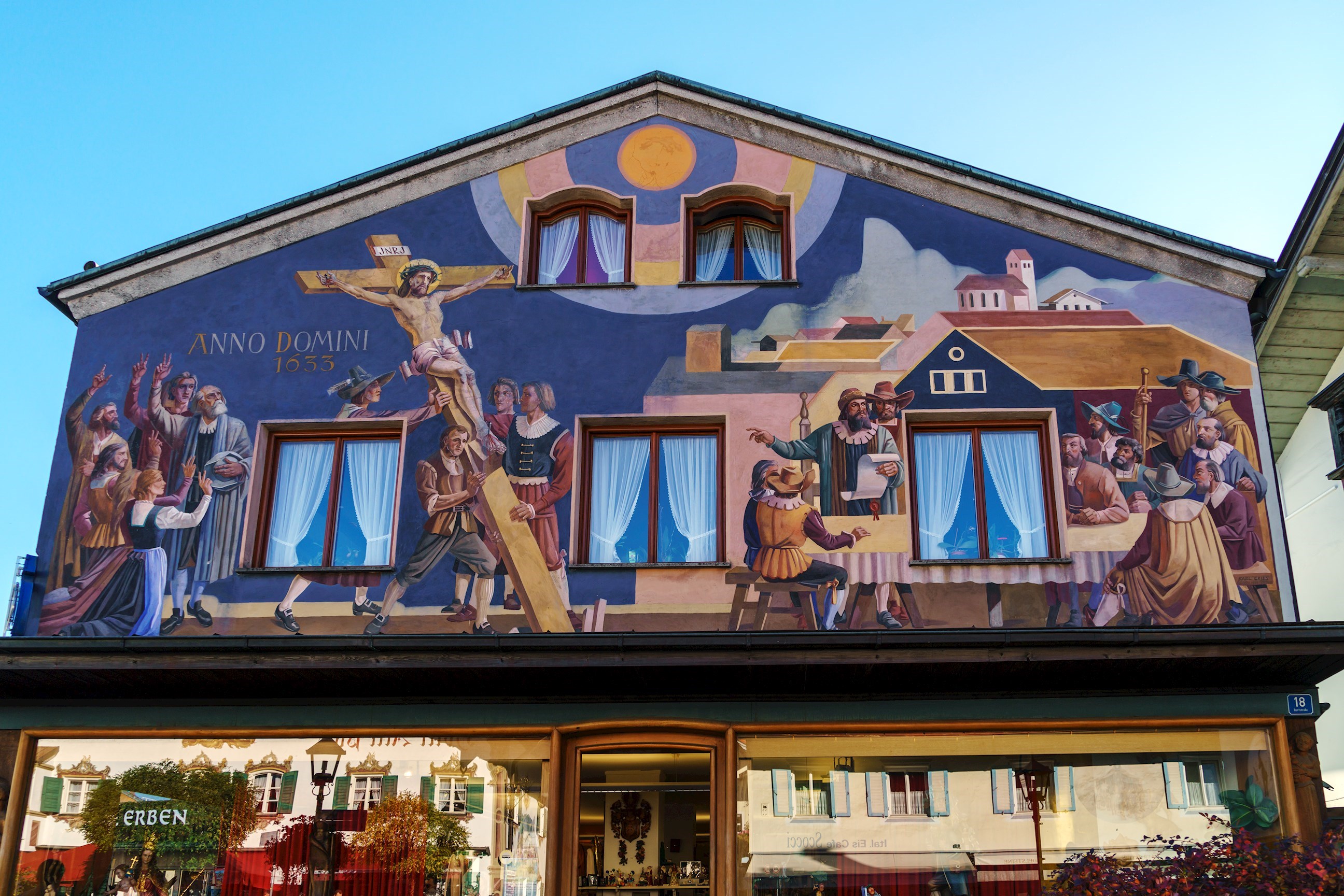 painted-facades-oberammergau-germany.jpg