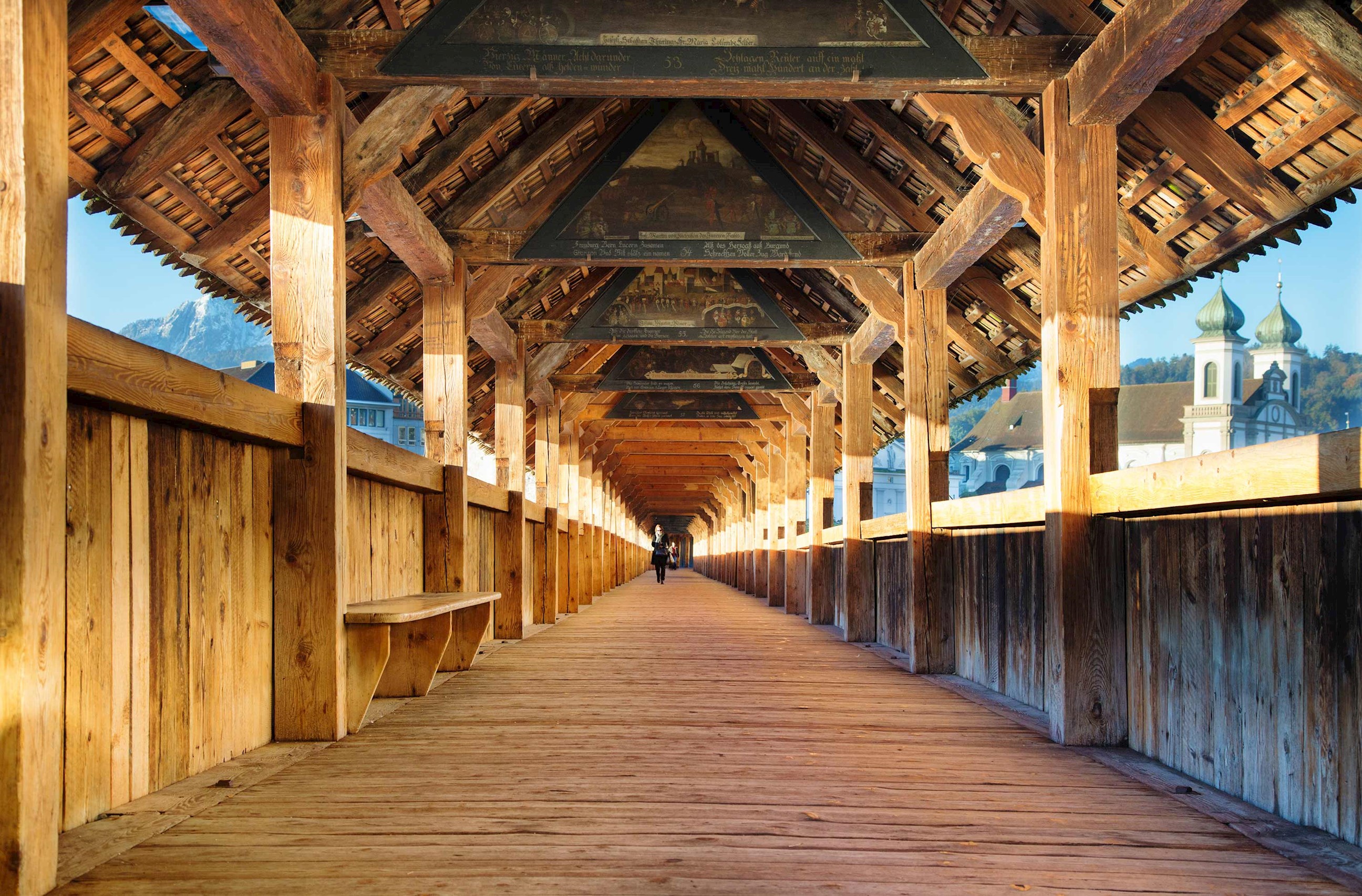 chapel-bridge-lucerne-switzerland.jpg