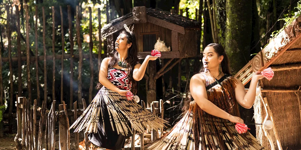 Poi Performance, a Maori tradition being performed in Rotorua, New Zealand
