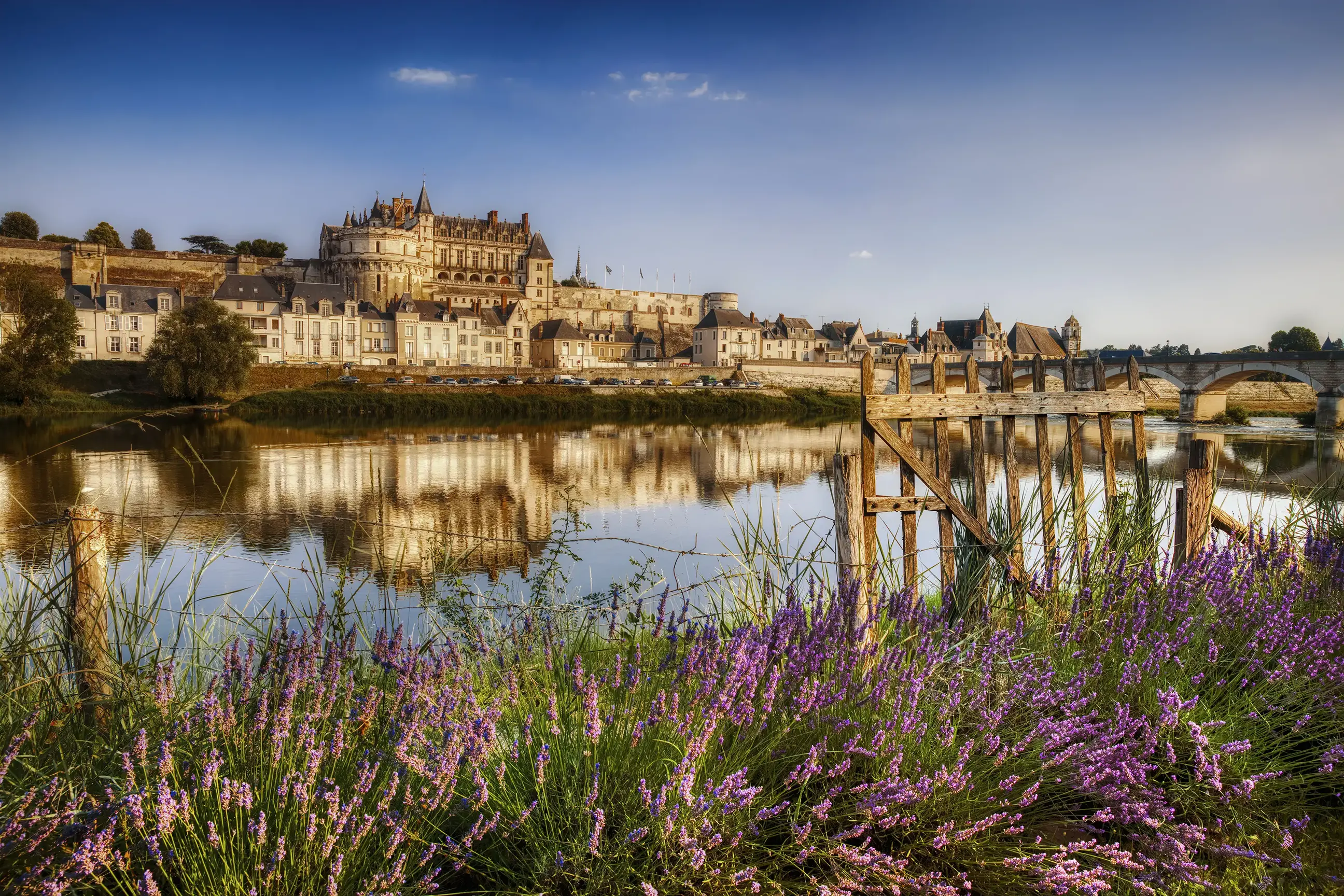 day-hero-royal-chateau-amboise-france.webp
