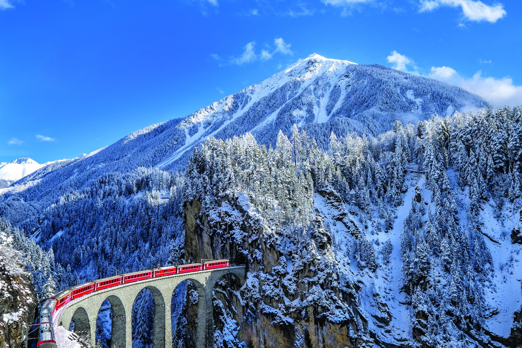 glacier-express-landwasswe-viaduct-switzerland.jpg