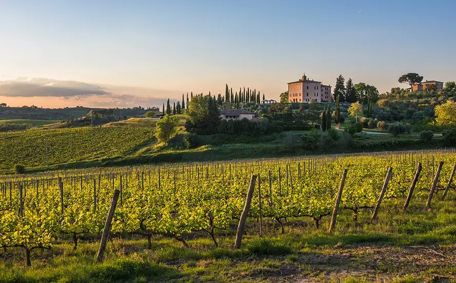 sunset-over-hills-tuscany-italy.webp
