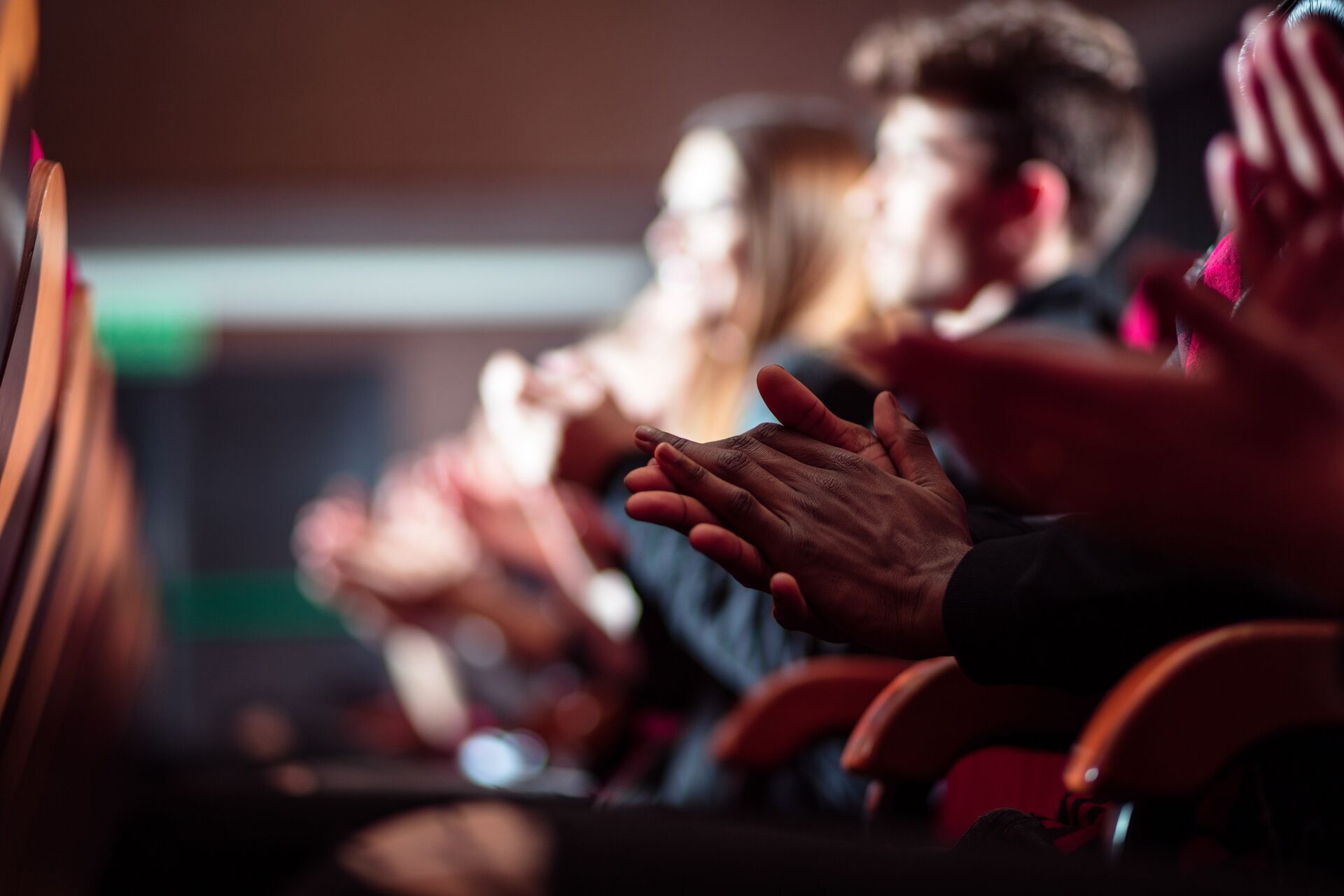 Close up of clapping hands